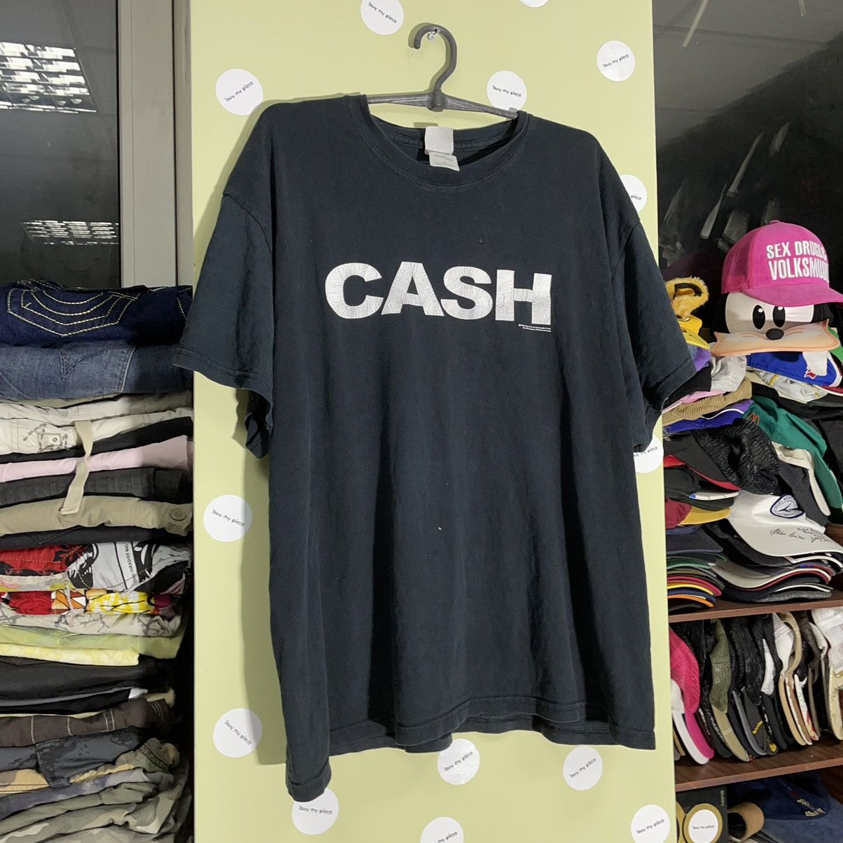 Vintage Vintage Y2K Cash Graphic Tee Oversized Streetwear Faded XL Size US XL / EU 56 / 4 - 3 Thumbnail