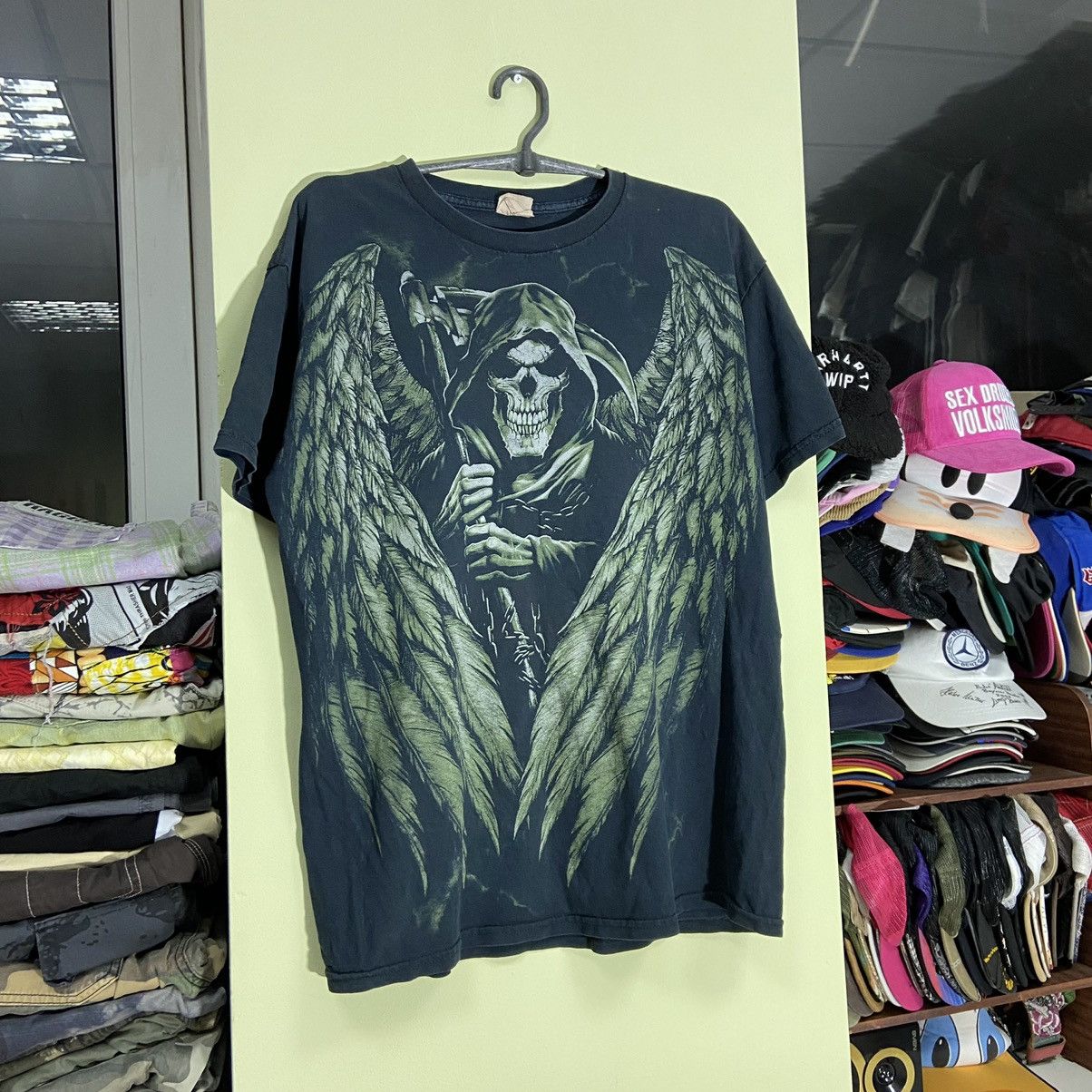 Vintage Vintage Y2K Graphic Tee Skull Wings Horror Punk Grunge M Size US M / EU 48-50 / 2 - 3 Thumbnail