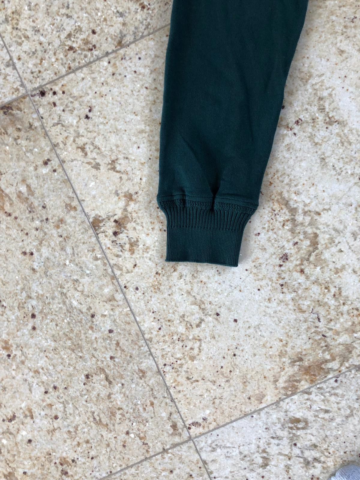 C.P. Company V Neck LS Tee in Forest Green Size US L / EU 52-54 / 3 - 2 Thumbnail