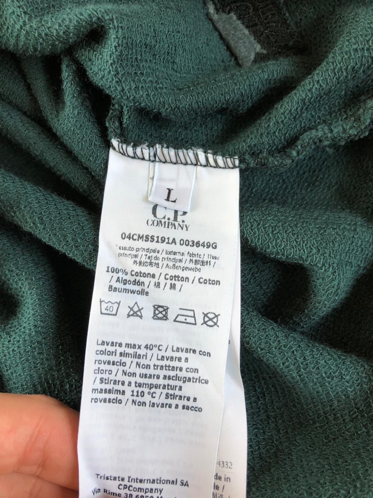 C.P. Company V Neck LS Tee in Forest Green Size US L / EU 52-54 / 3 - 8 Thumbnail