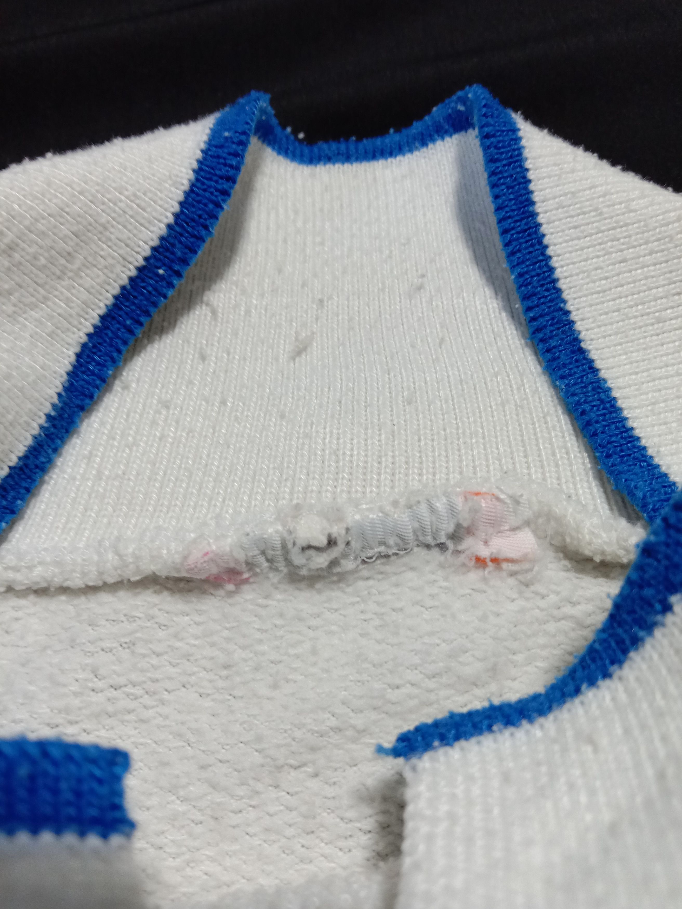 Vintage Rare Vintage Sweatshirt Cat With Flower Art Big Motif Size M / US 6-8 / IT 42-44 - 3 Thumbnail