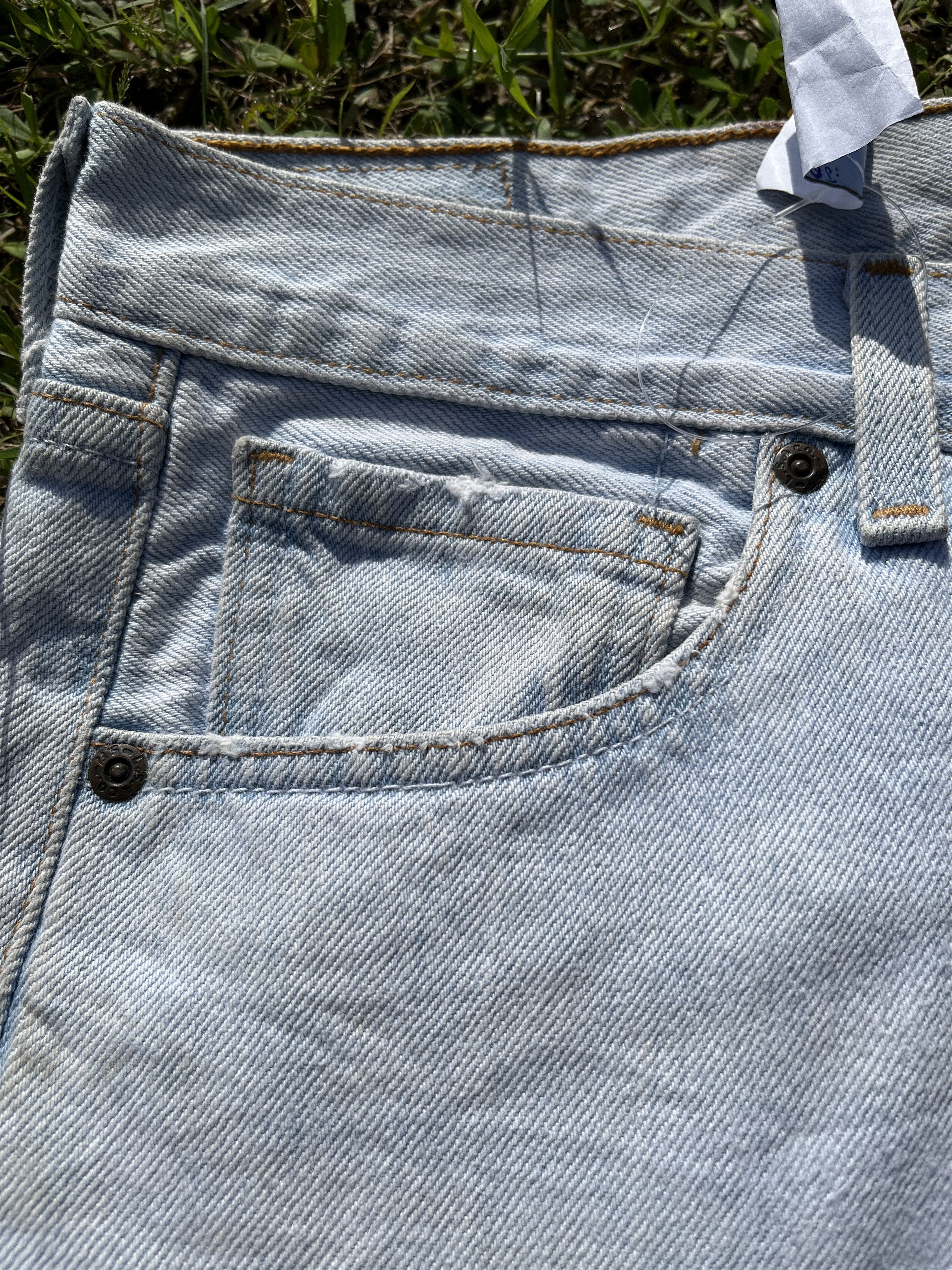 Levi's × Vintage Vintage Levis 502 Cropped Light Wash Jeans - J047 Size US 32 / EU 48 - 9 Thumbnail