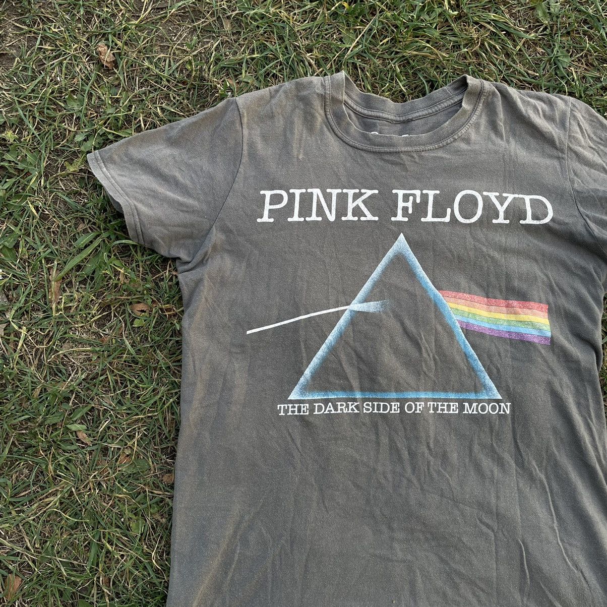 Vintage Vintage 90s Pink Floyd Sun Faded Band Tee Graphic Punk S Size US S / EU 44-46 / 1 - 3 Thumbnail