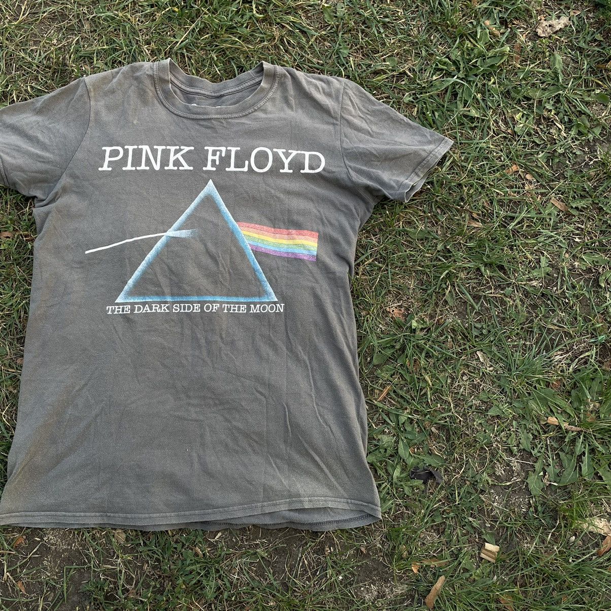 Vintage Vintage 90s Pink Floyd Sun Faded Band Tee Graphic Punk S Size US S / EU 44-46 / 1 - 2 Thumbnail