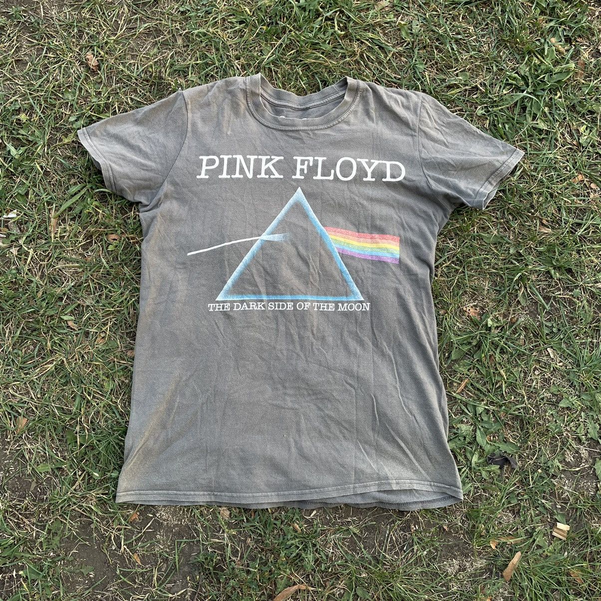 Vintage Vintage 90s Pink Floyd Sun Faded Band Tee Graphic Punk S Size US S / EU 44-46 / 1 - 1 Thumbnail