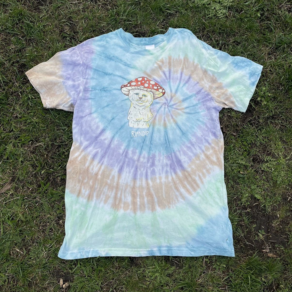 Vintage Vintage Y2K ADULT Magic Mushrooms Rip Dip M Size US M / EU 48-50 / 2 - 3 Thumbnail