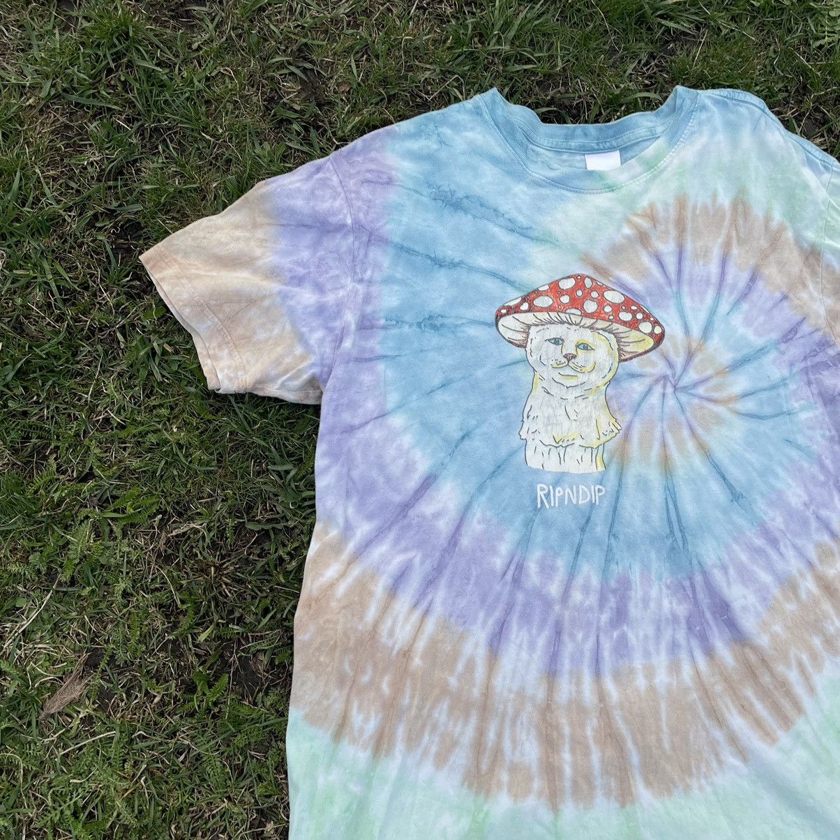 Vintage Vintage Y2K ADULT Magic Mushrooms Rip Dip M Size US M / EU 48-50 / 2 - 4 Thumbnail