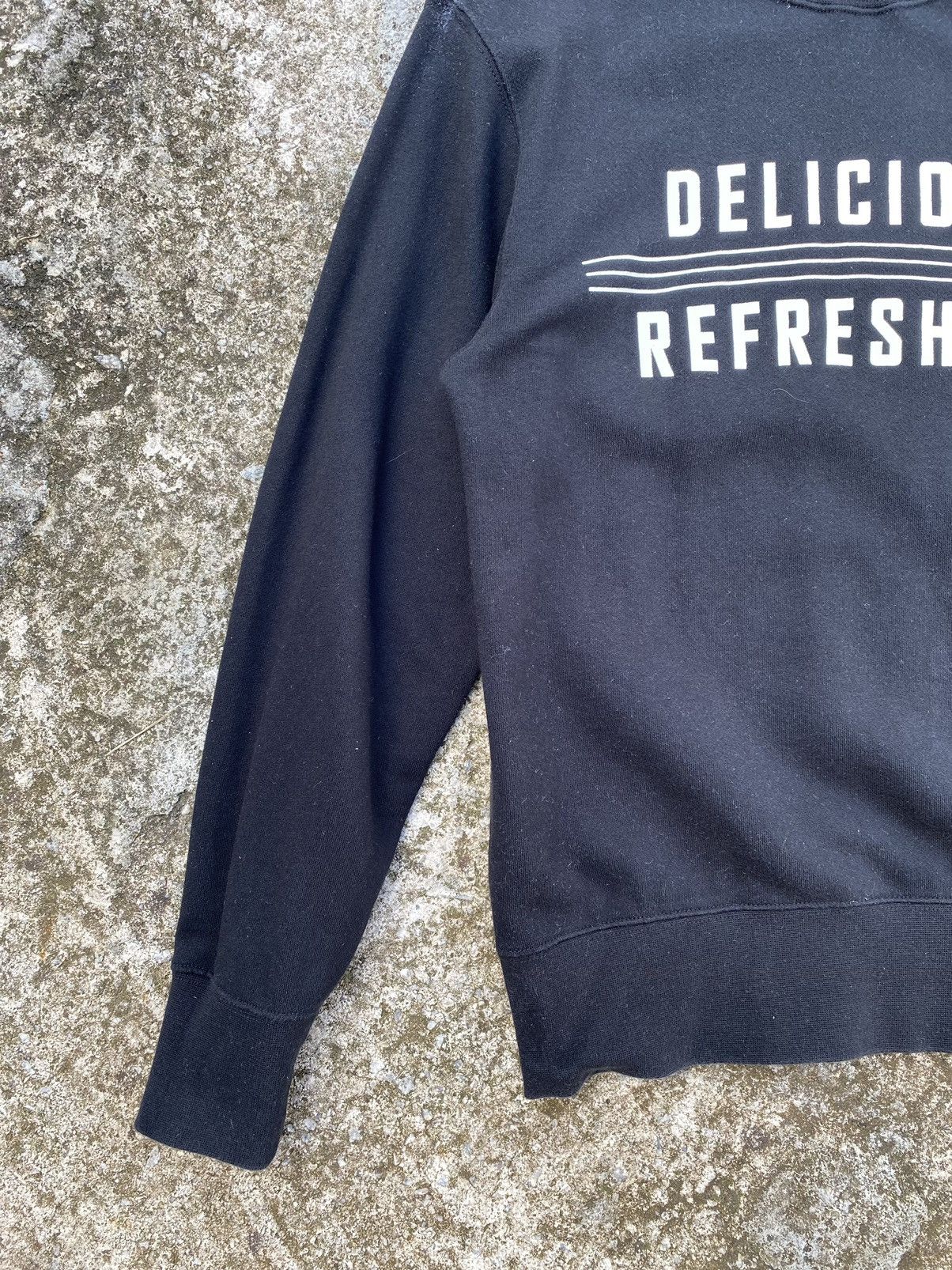 Coca Cola Coca Cola X Uniqlo Sweatshirt Size US S / EU 44-46 / 1 - 3 Thumbnail