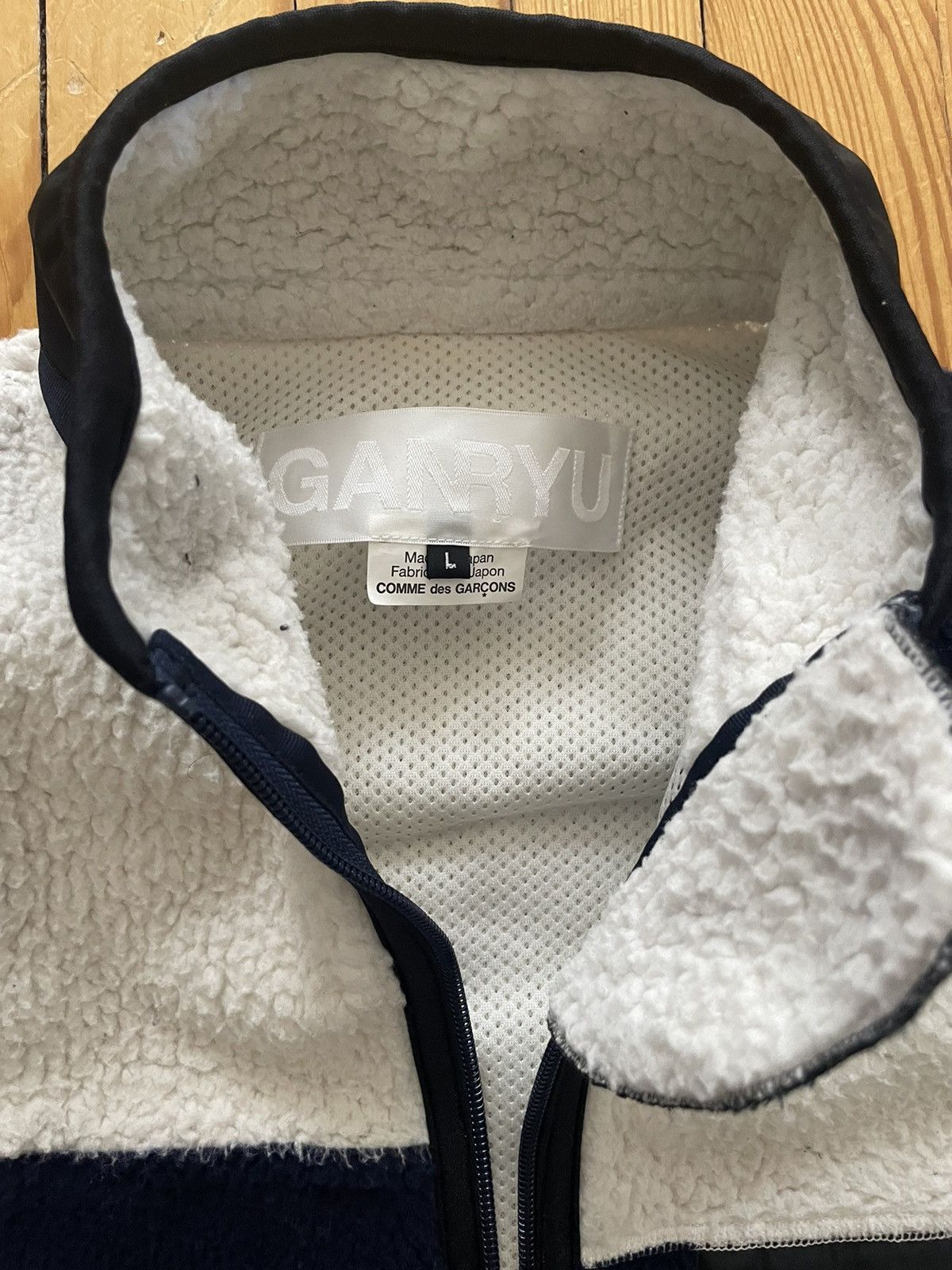 Comme des Garcons × Ganryu × Junya Watanabe Gangryu Patchwork Fleece Vest Cream / Navy / Black 2016 Size US L / EU 52-54 / 3 - 3 Thumbnail