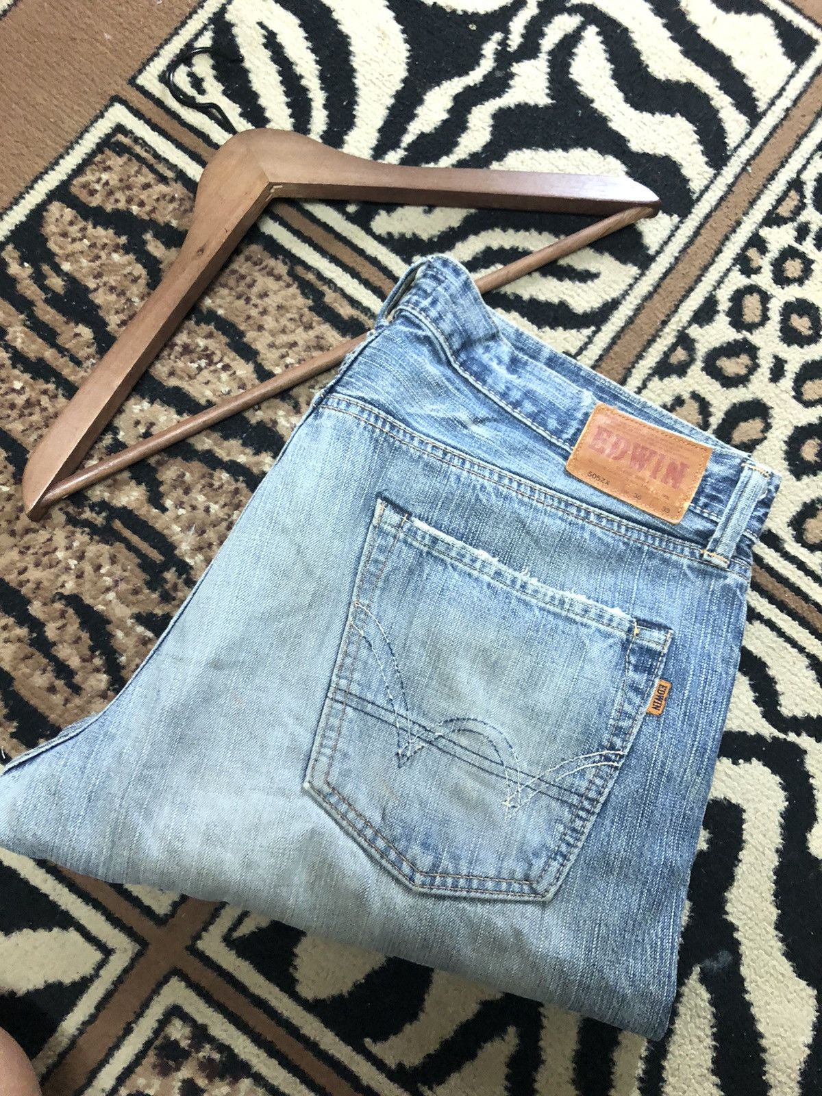 Edwin × Salvage × Vintage VINTAGE SELVEDGE EDWIN 505zx BLUE WASH DISTRESSED DENIM Size US 38 / EU 54 - 19 Thumbnail