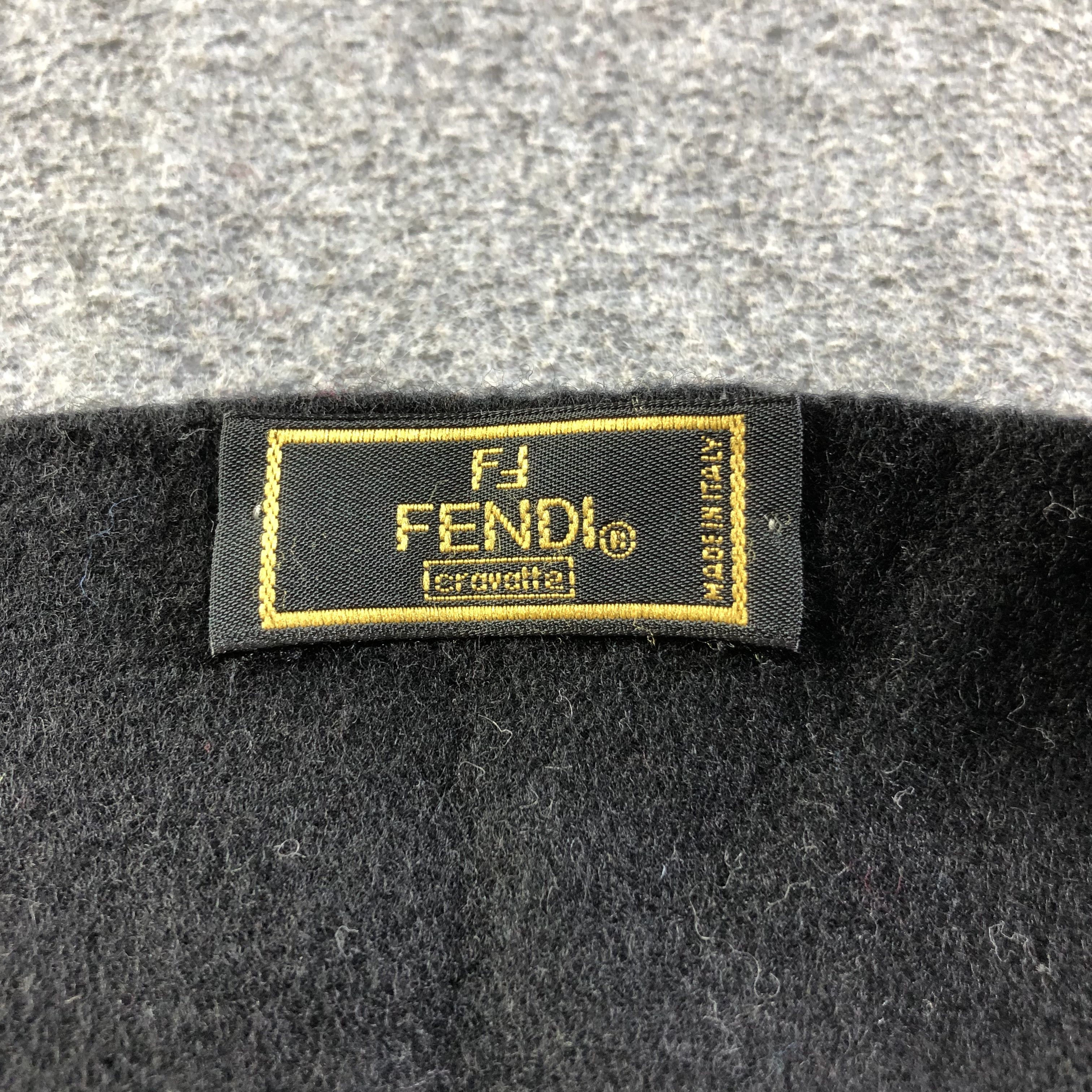 Fendi Fendi Plain Black Wool Scarf Muffler V1740 Size ONE SIZE - 6 Thumbnail