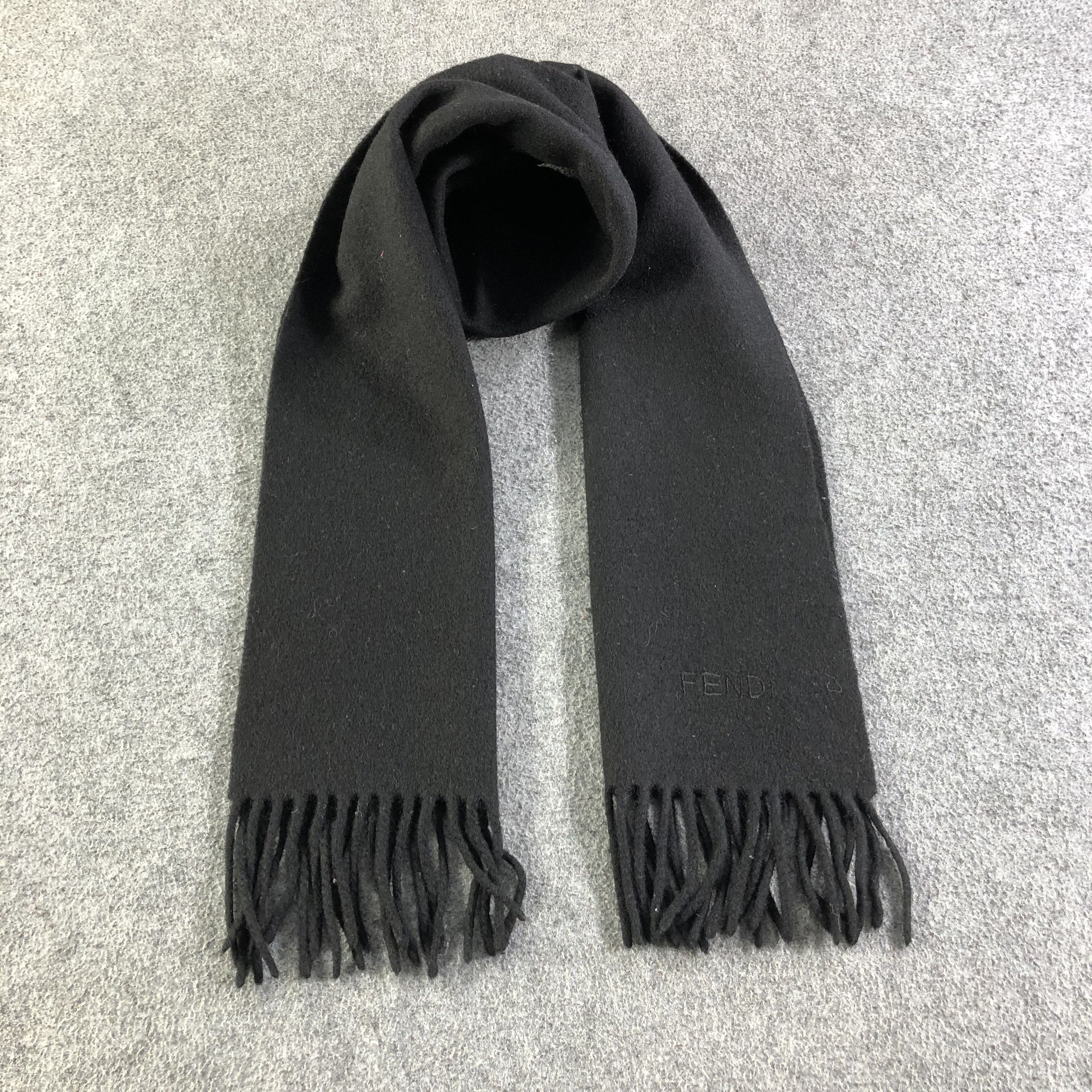 Fendi Fendi Plain Black Wool Scarf Muffler V1740 Size ONE SIZE - 1 Thumbnail