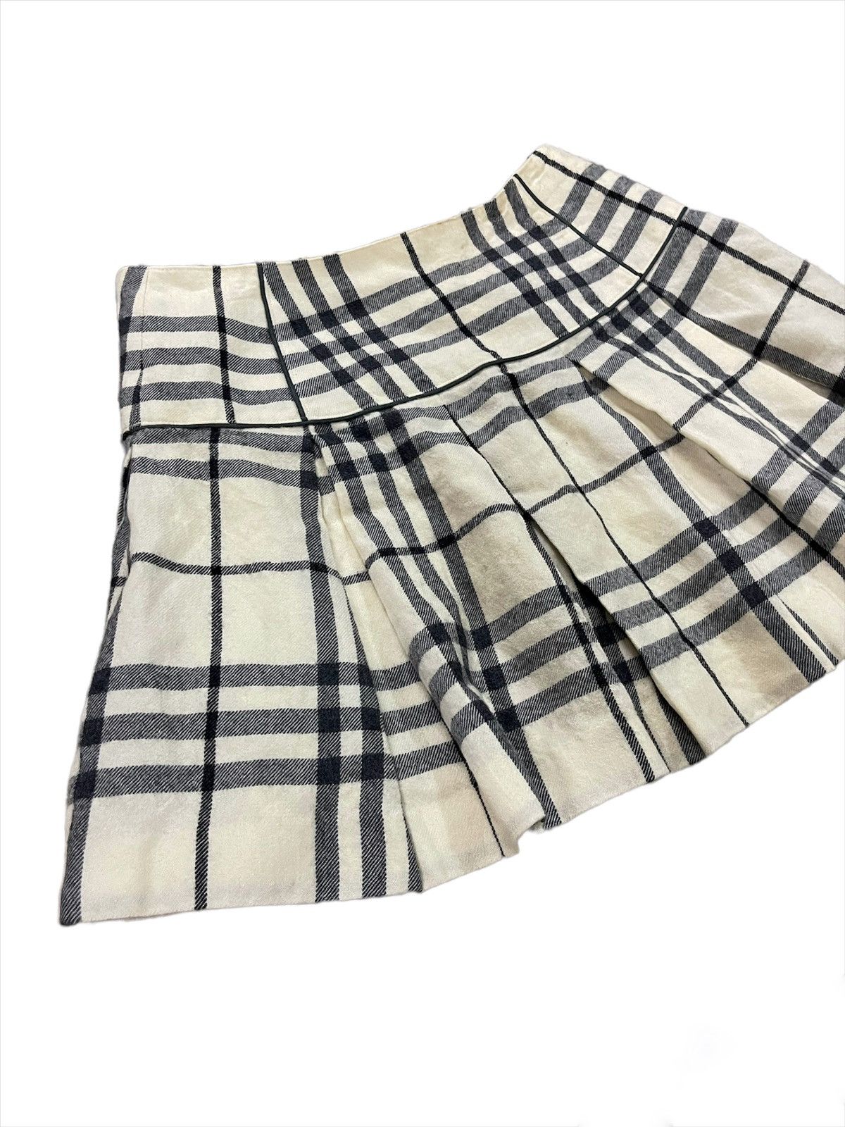 Burberry × Vintage Vintage Burberry London Blue Label Nova Check Mini Skirt Size 27" / US 4 / IT 40 - 7 Thumbnail
