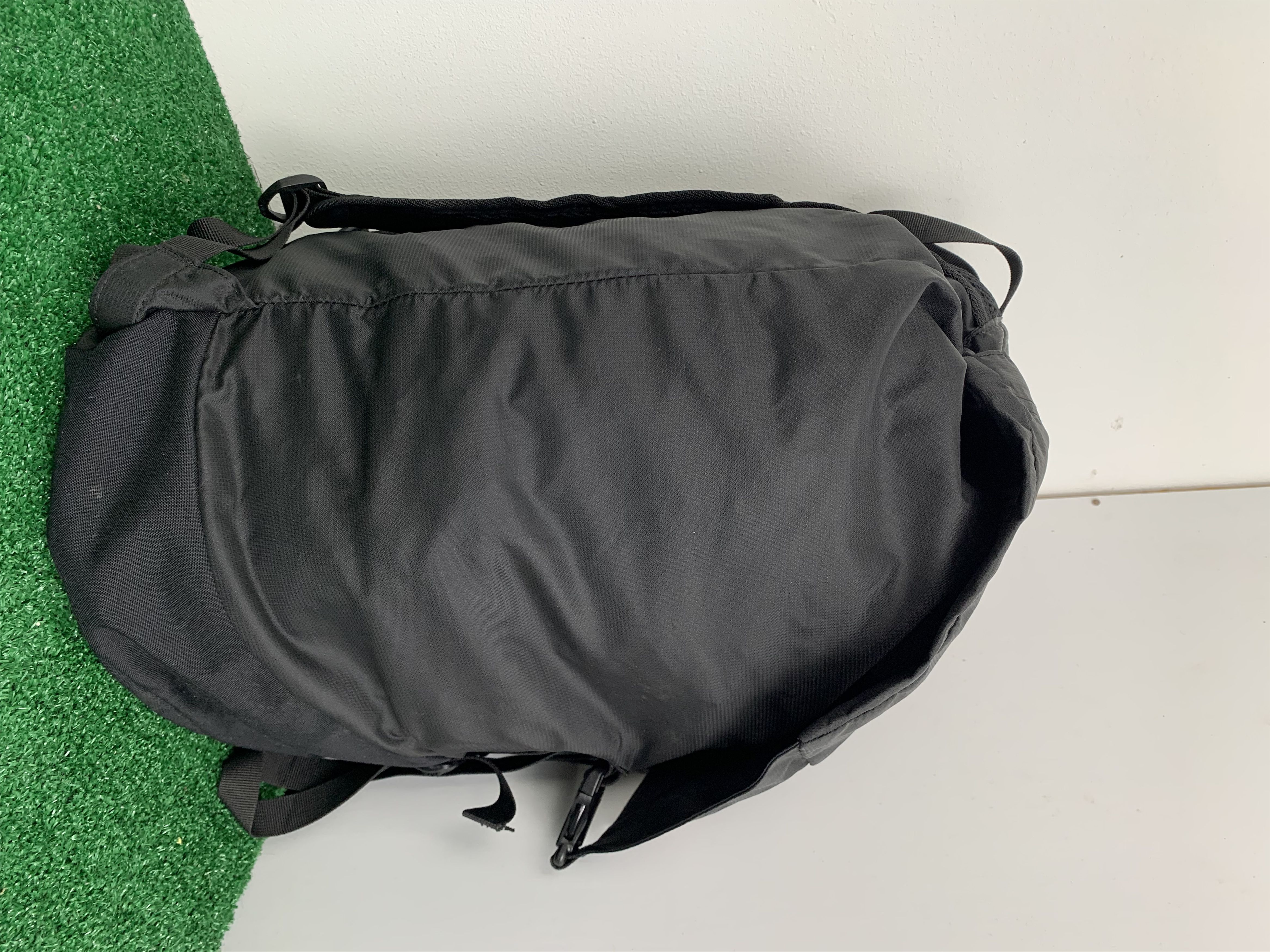 Vintage Vintage Magic Mountain Travel Bagpack Waterproof Size ONE SIZE - 10 Thumbnail
