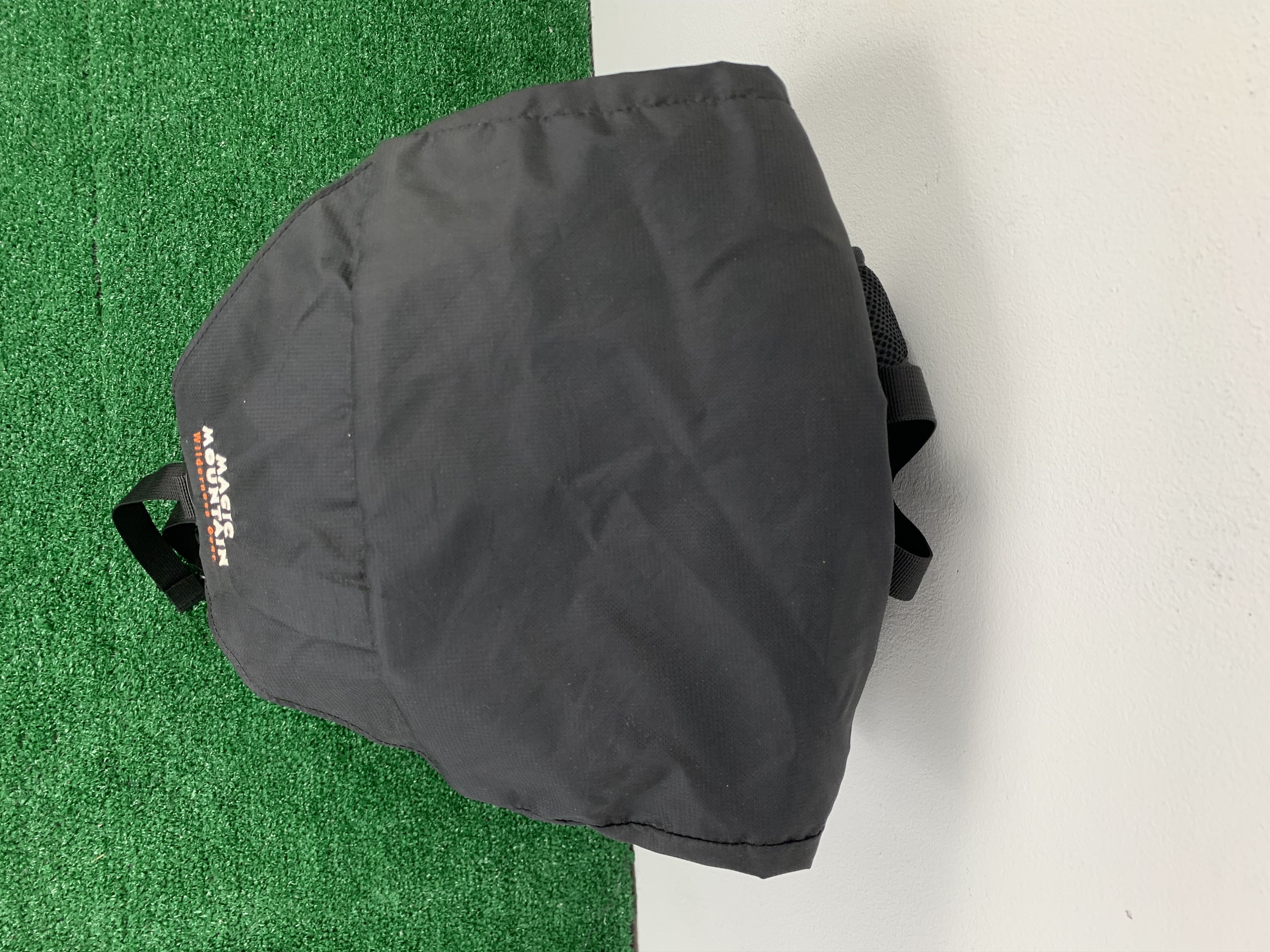 Vintage Vintage Magic Mountain Travel Bagpack Waterproof Size ONE SIZE - 2 Thumbnail
