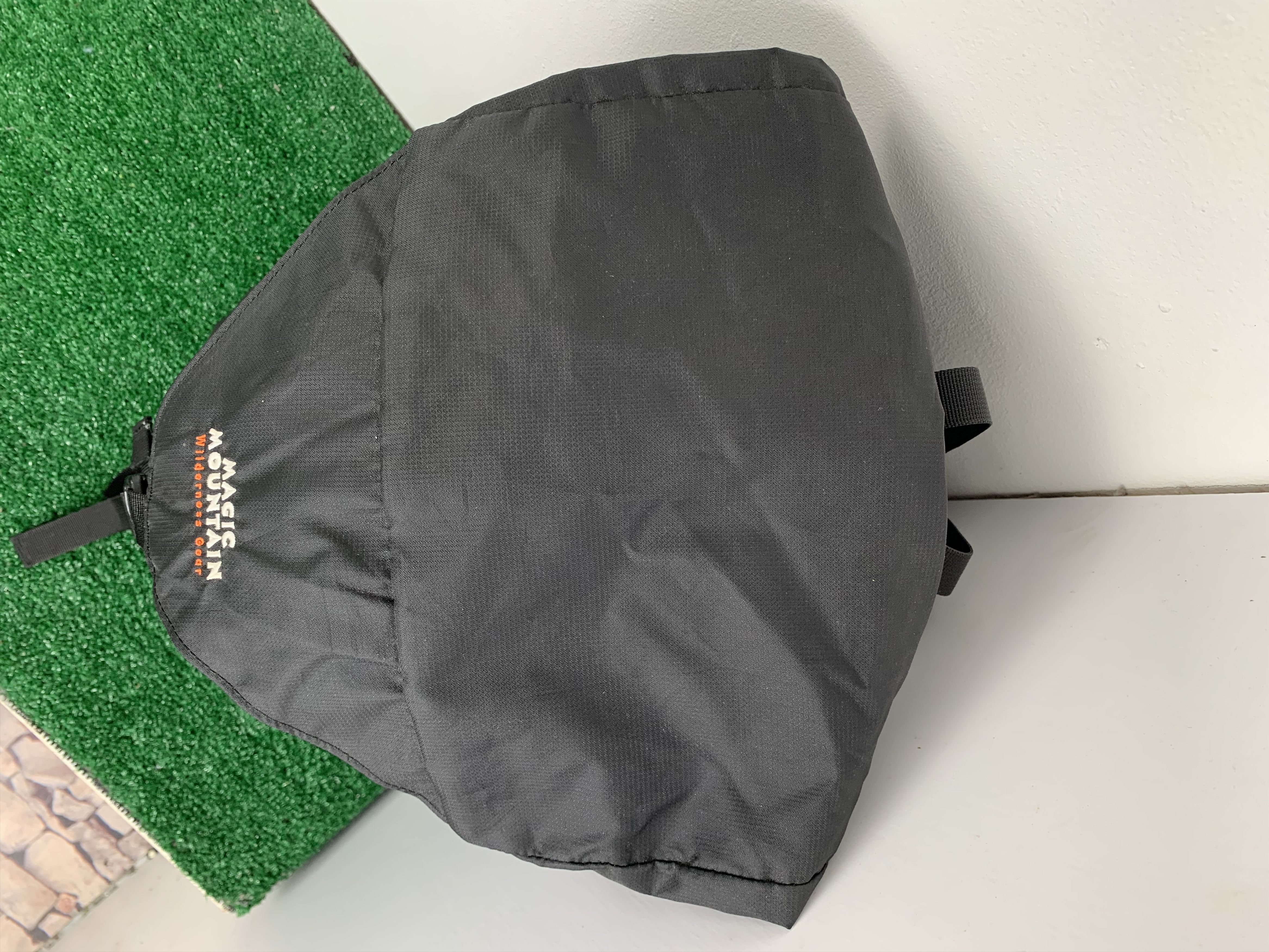 Vintage Vintage Magic Mountain Travel Bagpack Waterproof Size ONE SIZE - 7 Thumbnail