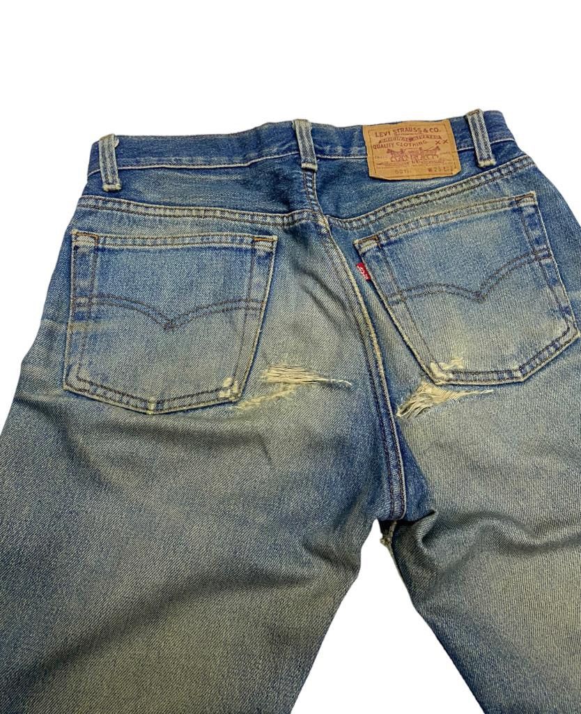 Levi's Vintage Clothing VINTAGE 501 THRASHED DISTRESSED LEVI’S RED LINE JEANS Size US 29 - 11 Thumbnail