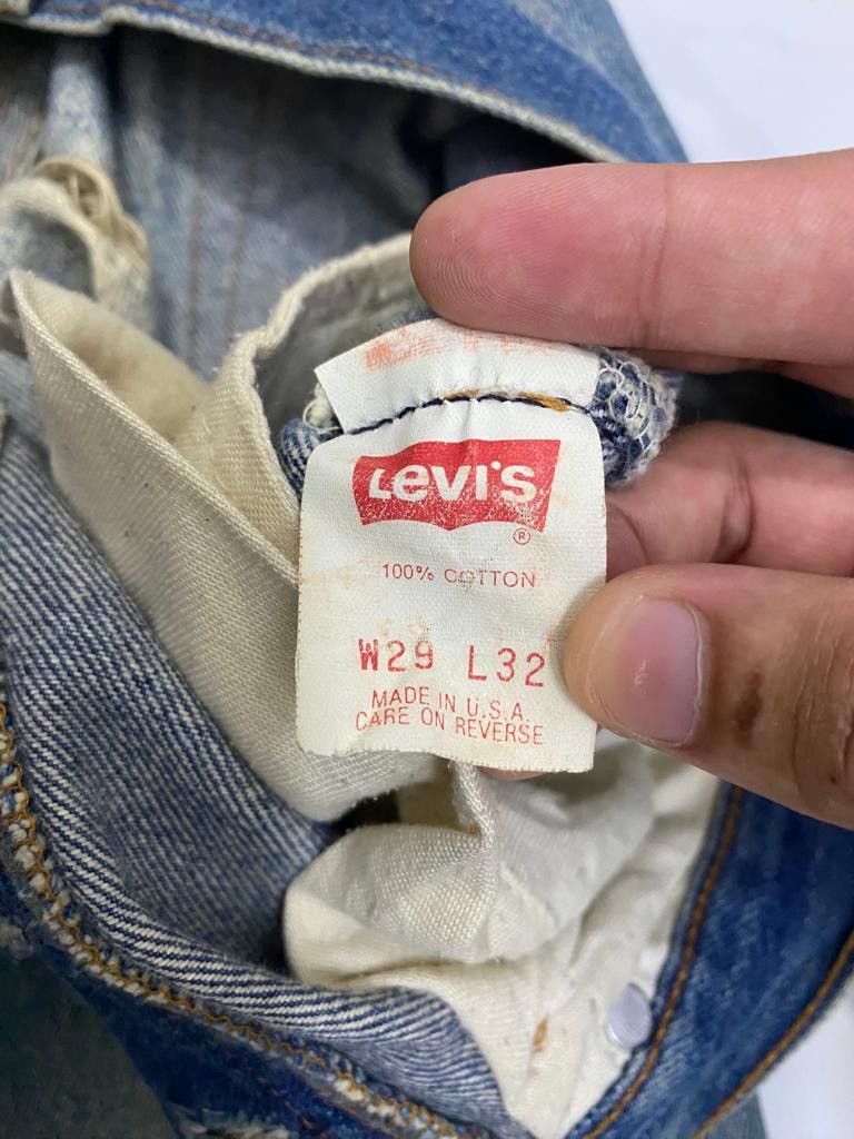 Levi's Vintage Clothing VINTAGE 501 THRASHED DISTRESSED LEVI’S RED LINE JEANS Size US 29 - 8 Thumbnail