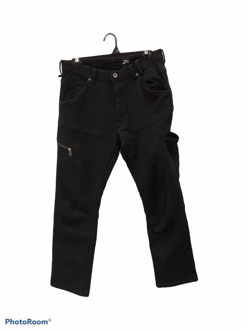 image of Outdoor Life Fieldcore Stretch Cargo Pants Multipocket Black Edition, Men's (Size 31)
