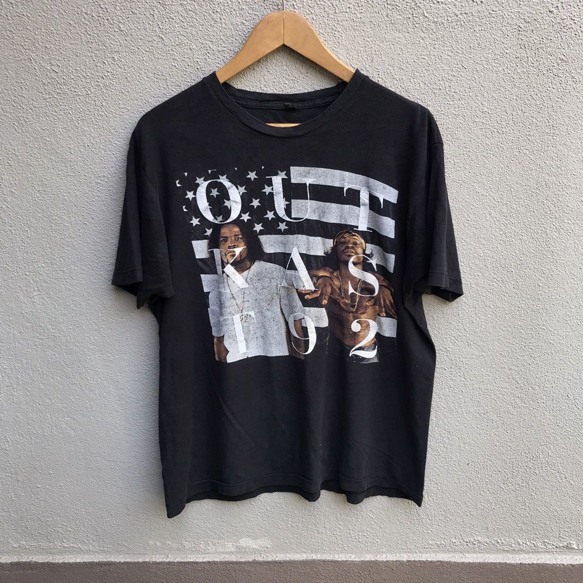 Rap Tees OUTKAST rap tee anniversary tour Size US M / EU 48-50 / 2 - 1 Thumbnail