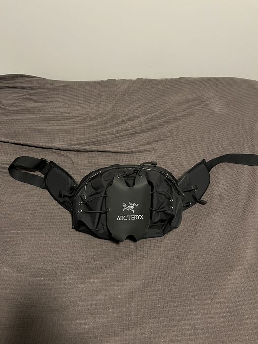 Arc'Teryx Arc'teryx System A Q5 waist pack | Grailed