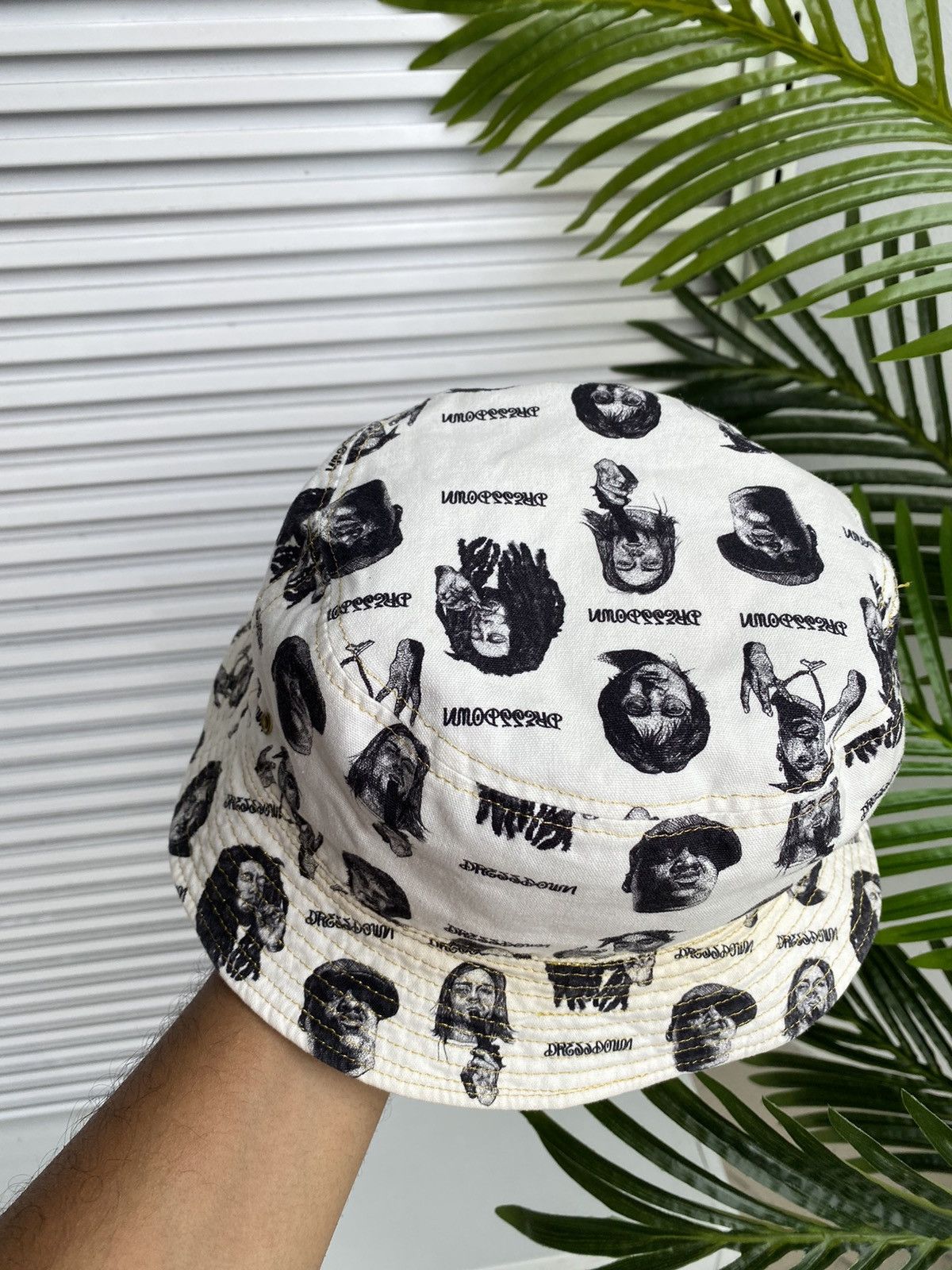 Band Tees Vintage Dress Down Tupac Kurt Cobain Biggie John Lennon Hat Size ONE SIZE - 2 Thumbnail