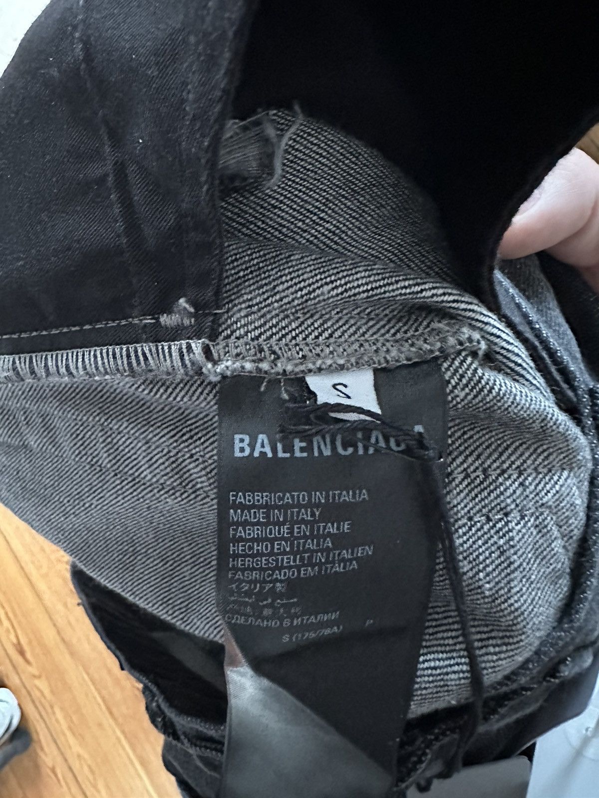 Balenciaga RELAXED FIT RIPS JEANS S Size US 31 - 10 Thumbnail