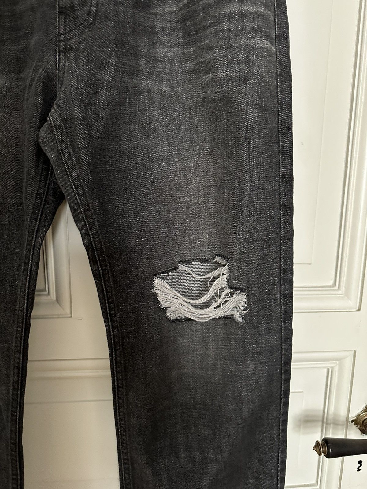 Balenciaga RELAXED FIT RIPS JEANS S Size US 31 - 6 Thumbnail