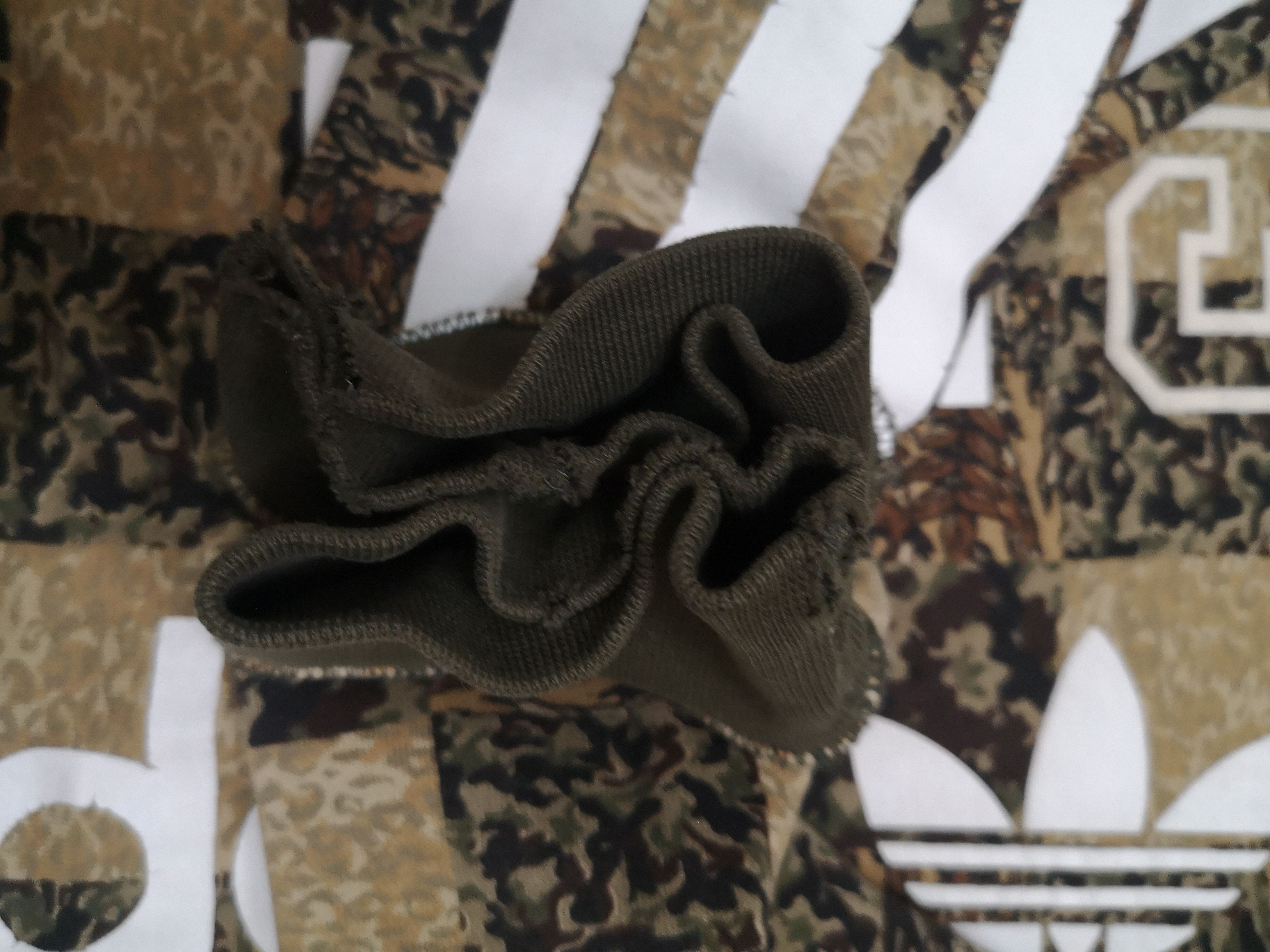 Adidas Vintage Adidas Camo Sweatshirt Size US XL / EU 56 / 4 - 8 Thumbnail