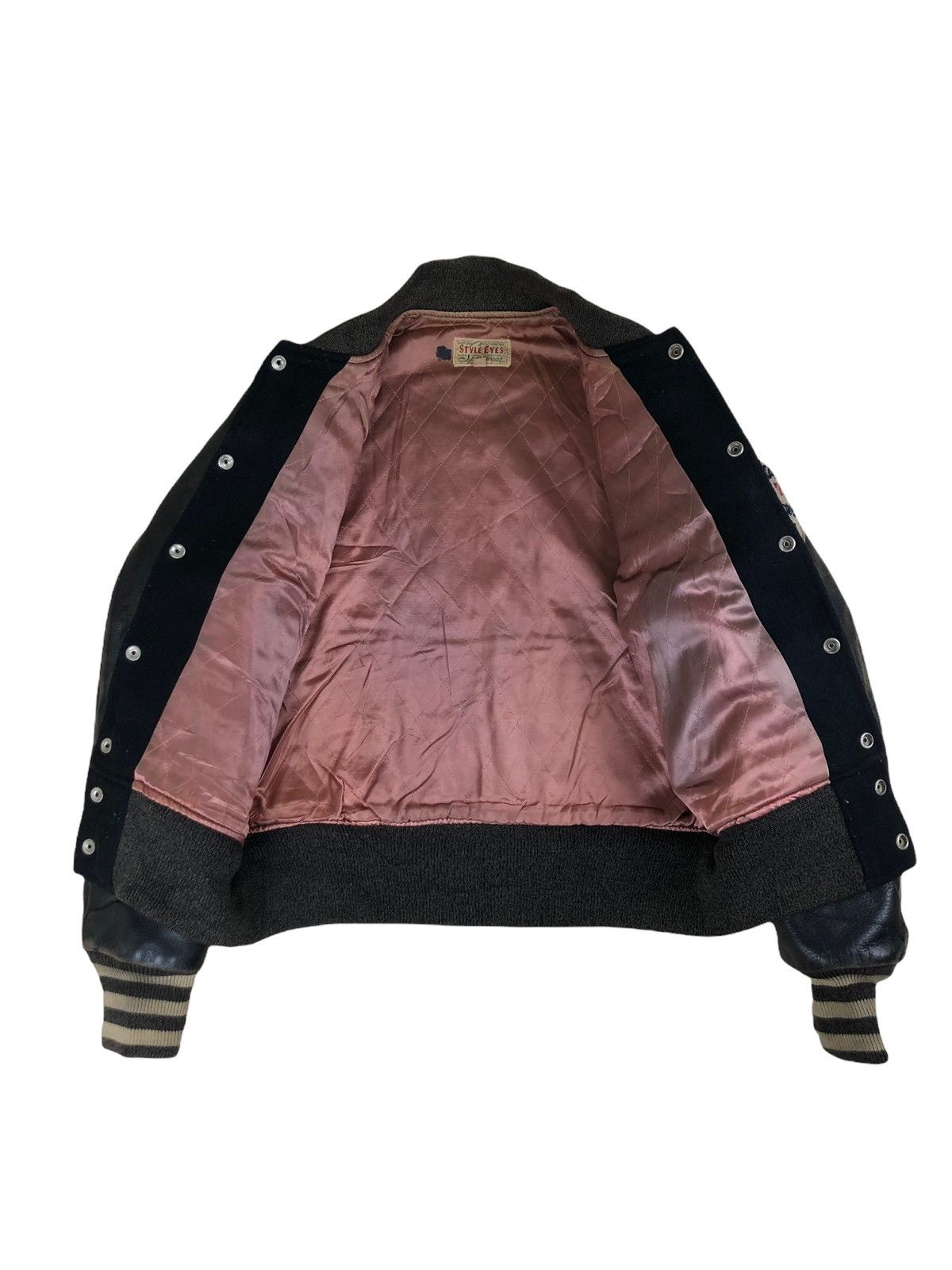 Toyo Enterprises Vintage Style Eyes Sportswear Leather Sleeve Varsity Jacket Size US S / EU 44-46 / 1 - 6 Thumbnail