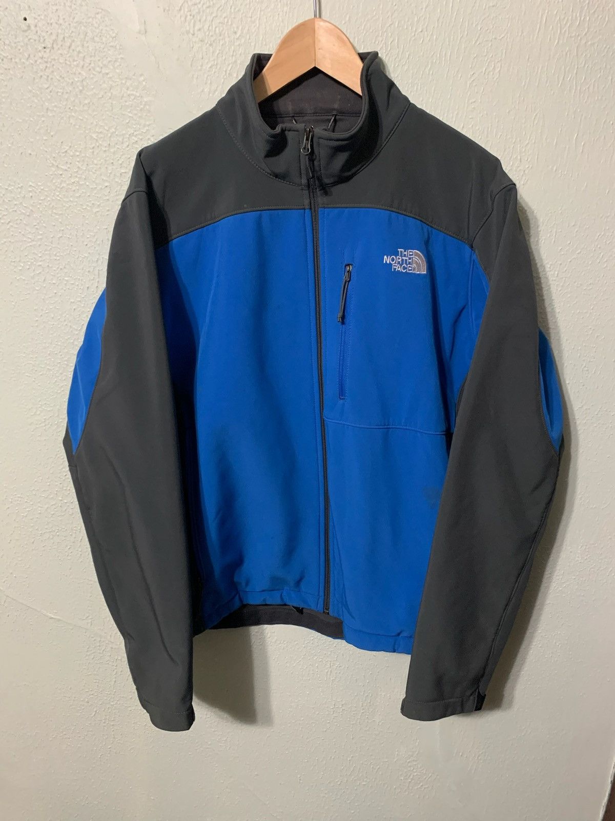 The North Face The North Face Blue Softshell Jacket Size US L / EU 52-54 / 3 - 1 Thumbnail