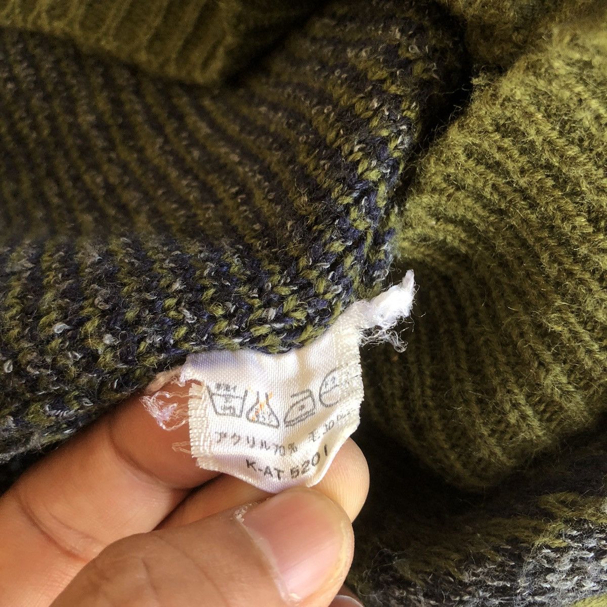Japanese Brand × Other Vintage V Neck Gem Kinryu Knitwear/Sweater Size US M / EU 48-50 / 2 - 6 Thumbnail