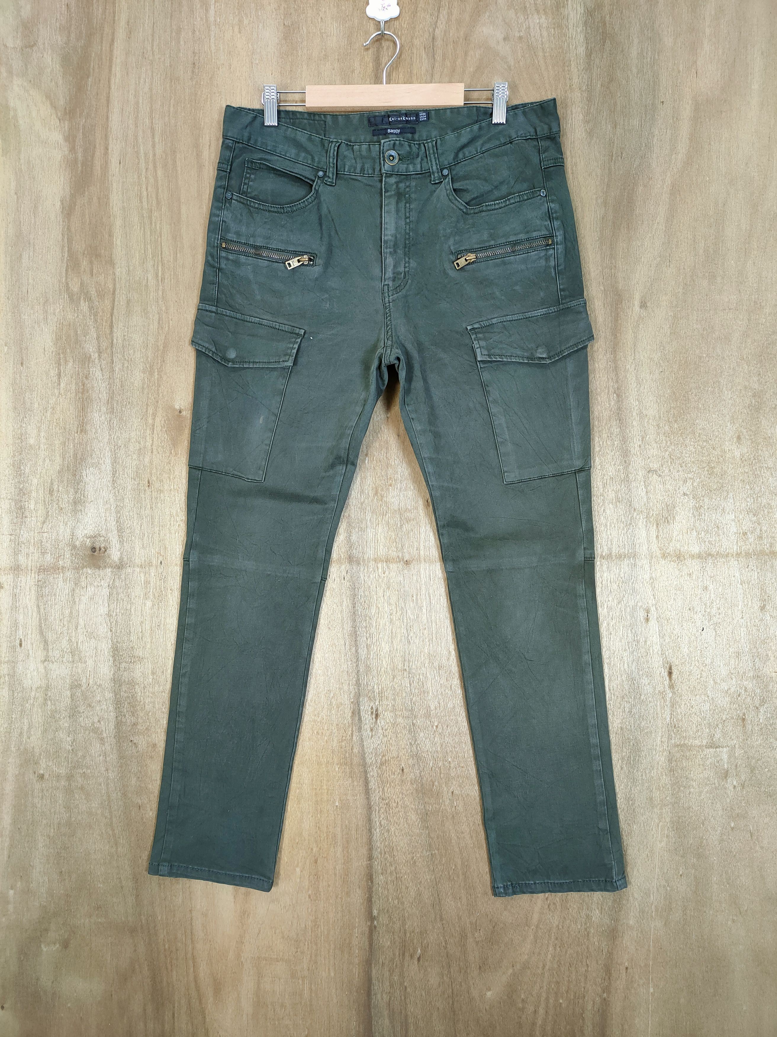 image of Kai- Aak Mann Stretch Skinny Cargo Pants in Dark Green, Men's (Size 34)