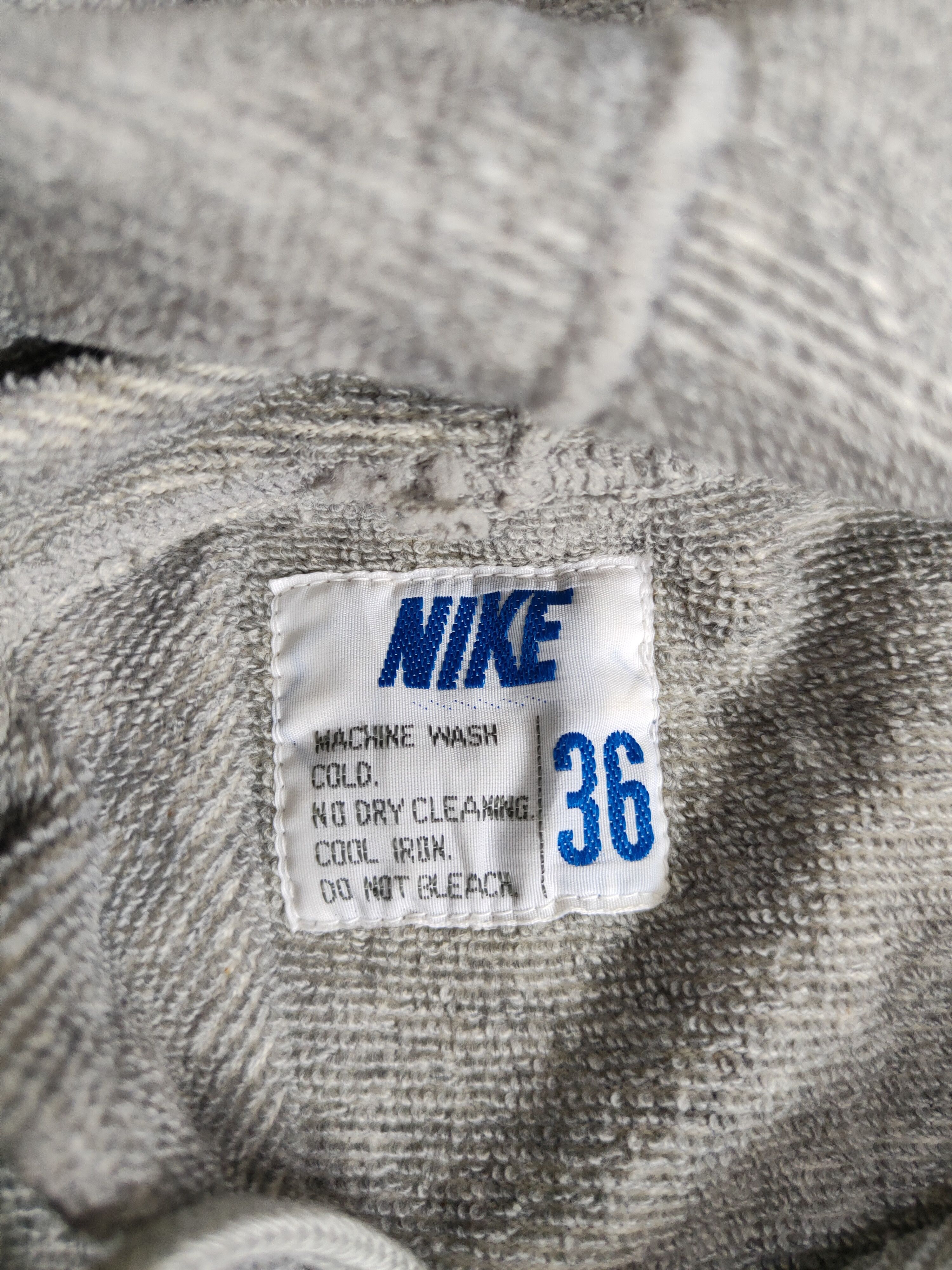 Nike Nike Machida Highschool Tokyo Japan vintage Sweatshirt #180B Size US M / EU 48-50 / 2 - 13 Thumbnail