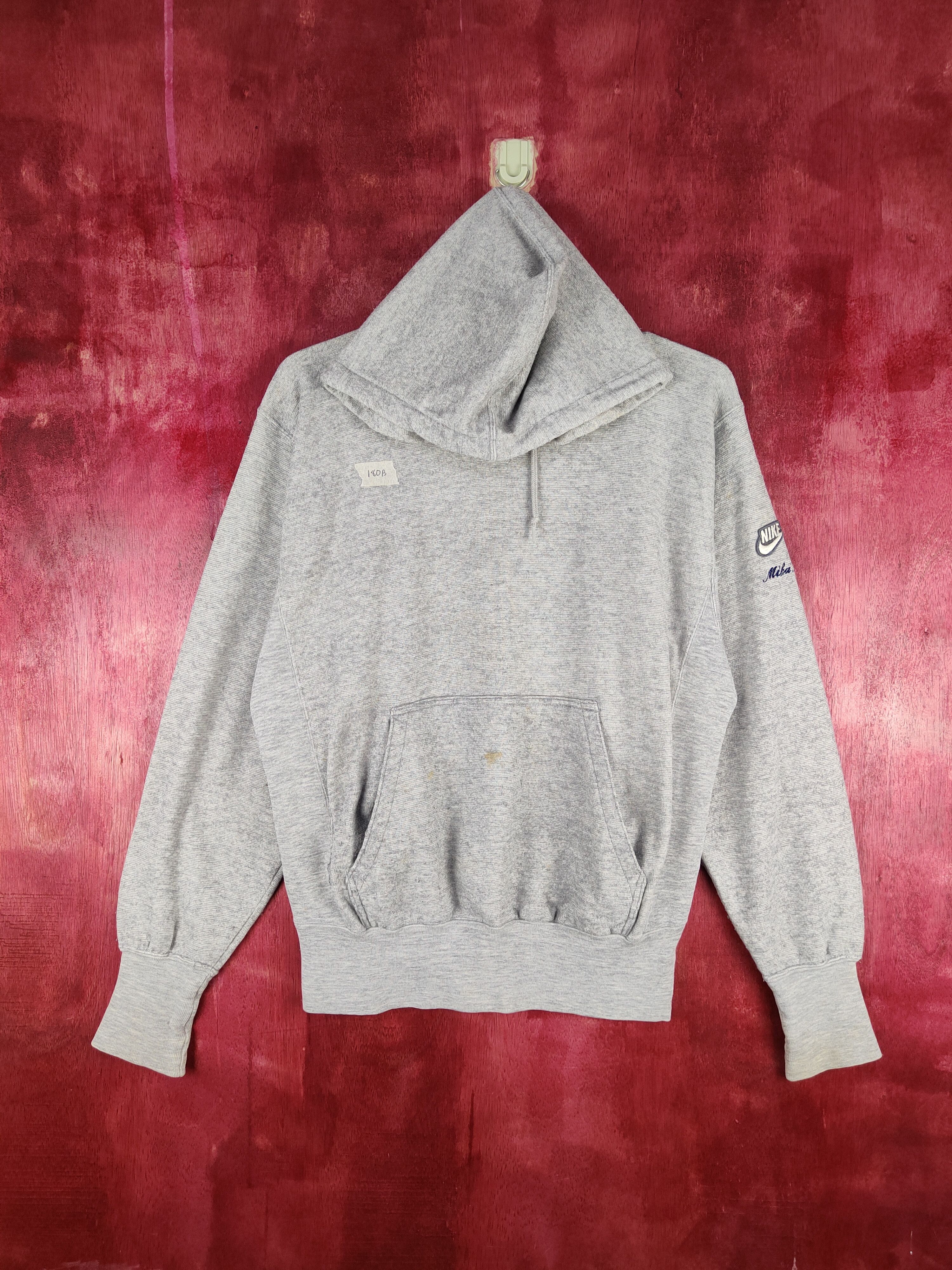 image of High School Legends x Nike Gray (Mika S.) Vintage Hoodie Sweatshirt 180B in Grey (Size Medium)