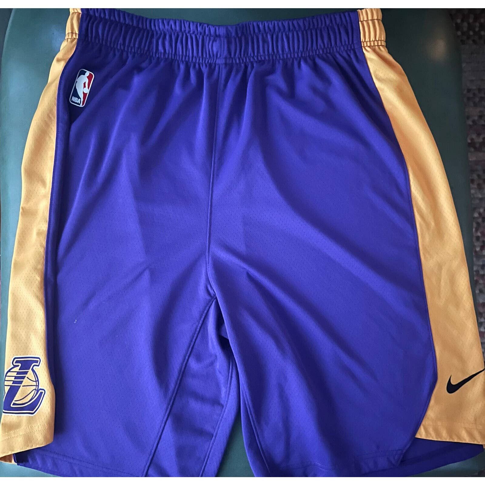 Nike Lakers Player Issued Practice Purple Shorts Size XL +2