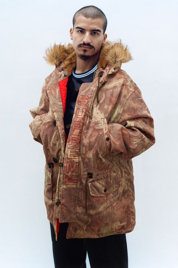 最安　SUPREME 19AW Spellout N-3B Parka  XL Supreme Spellout N-3B Parka (FW19) - $368