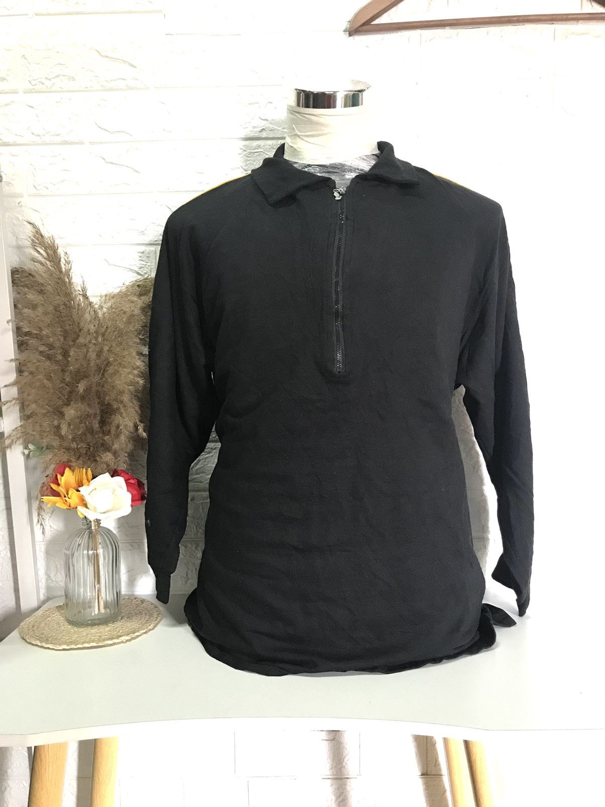 Givenchy × Vintage VINTAGE GIVENCHY FOR SINGAPORE AIR LINE POLO LONG SLEEVE Size US M / EU 48-50 / 2 - 1 Thumbnail