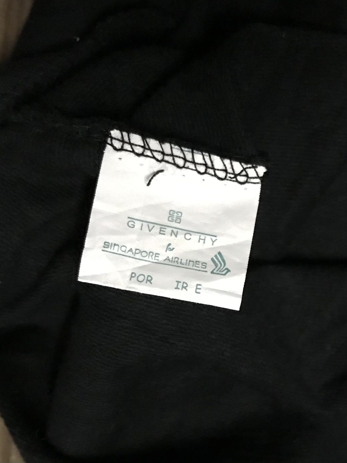 Givenchy × Vintage VINTAGE GIVENCHY FOR SINGAPORE AIR LINE POLO LONG SLEEVE Size US M / EU 48-50 / 2 - 5 Thumbnail