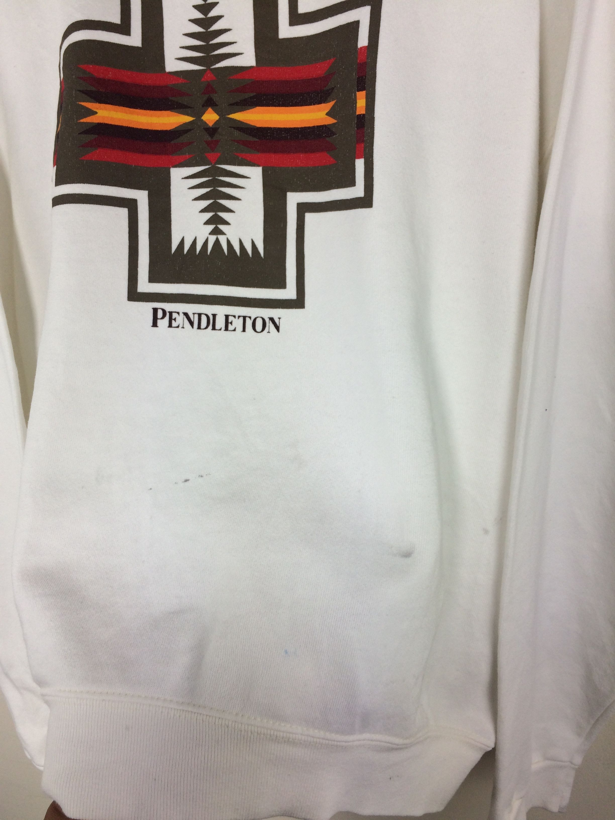 Pendleton × Vintage Vintage 90's Pendleton Navajo Crewneck Sweatshirt Size US L / EU 52-54 / 3 - 3 Thumbnail