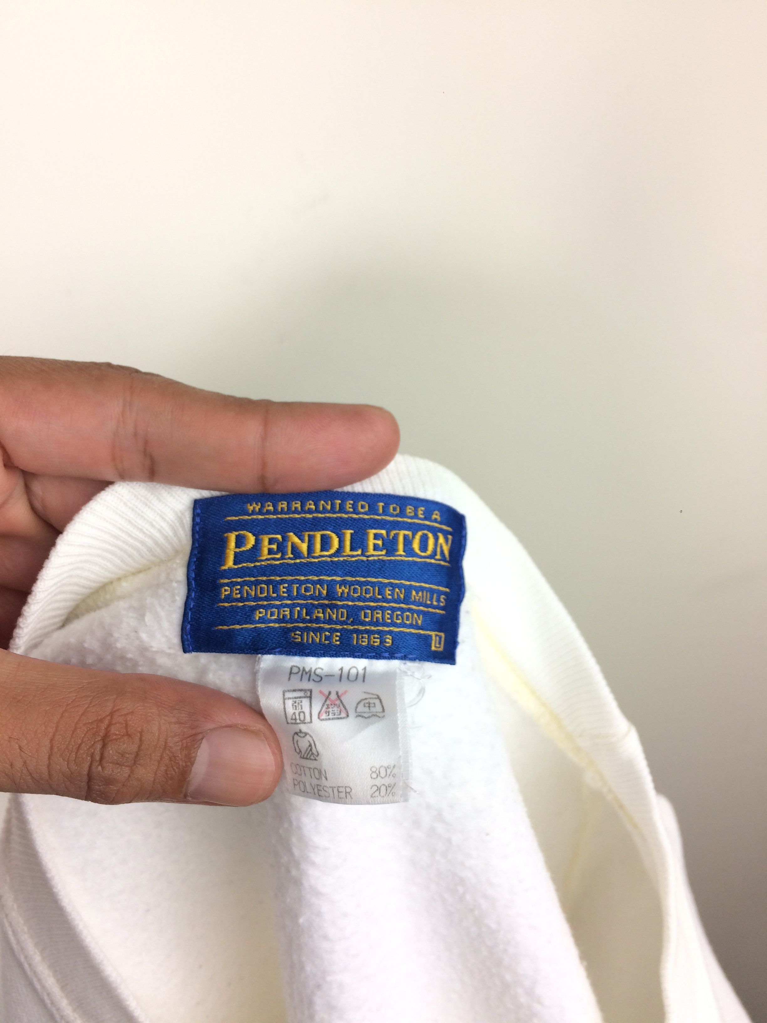 Pendleton × Vintage Vintage 90's Pendleton Navajo Crewneck Sweatshirt Size US L / EU 52-54 / 3 - 10 Thumbnail
