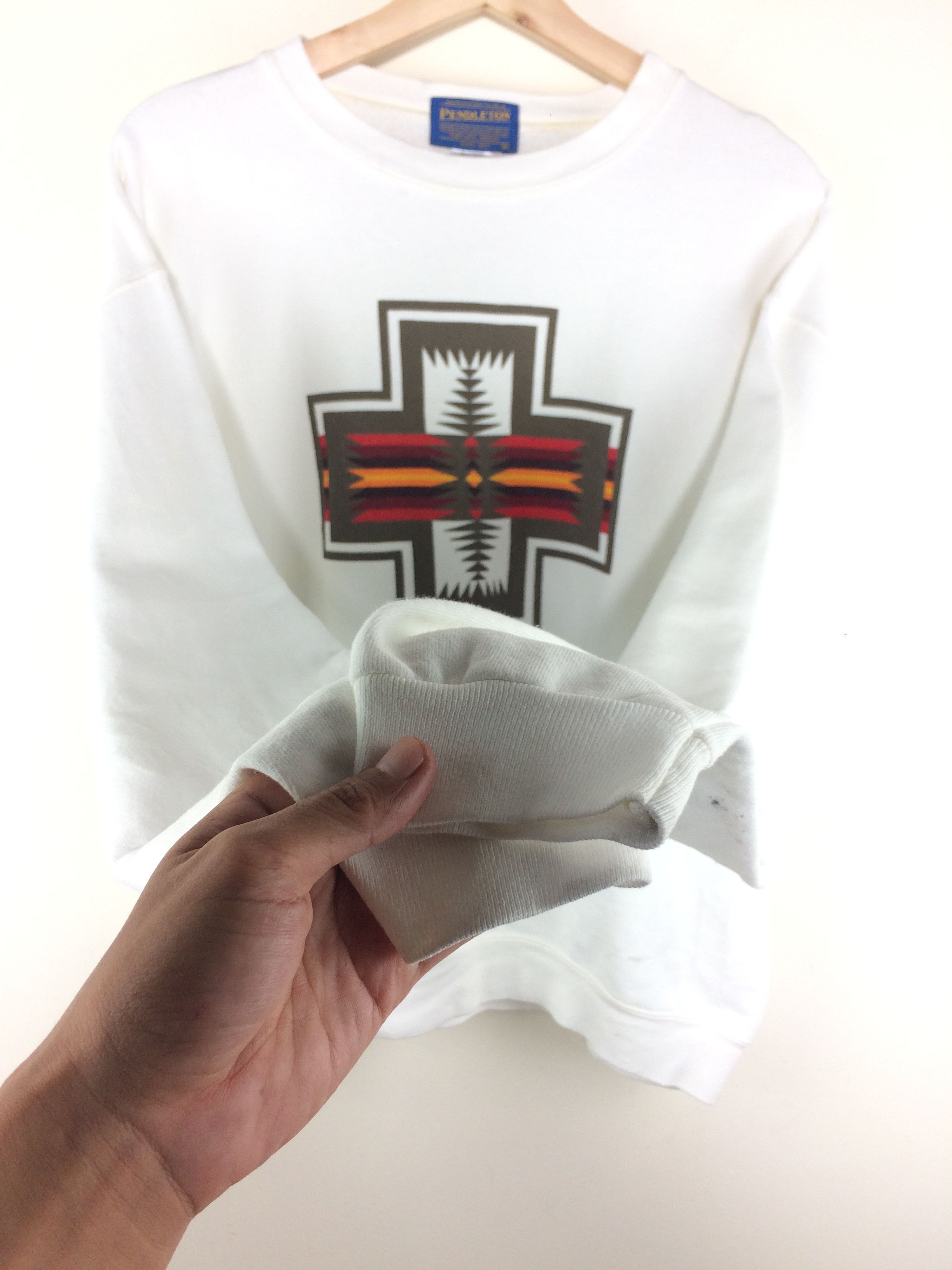 Pendleton × Vintage Vintage 90's Pendleton Navajo Crewneck Sweatshirt Size US L / EU 52-54 / 3 - 5 Thumbnail