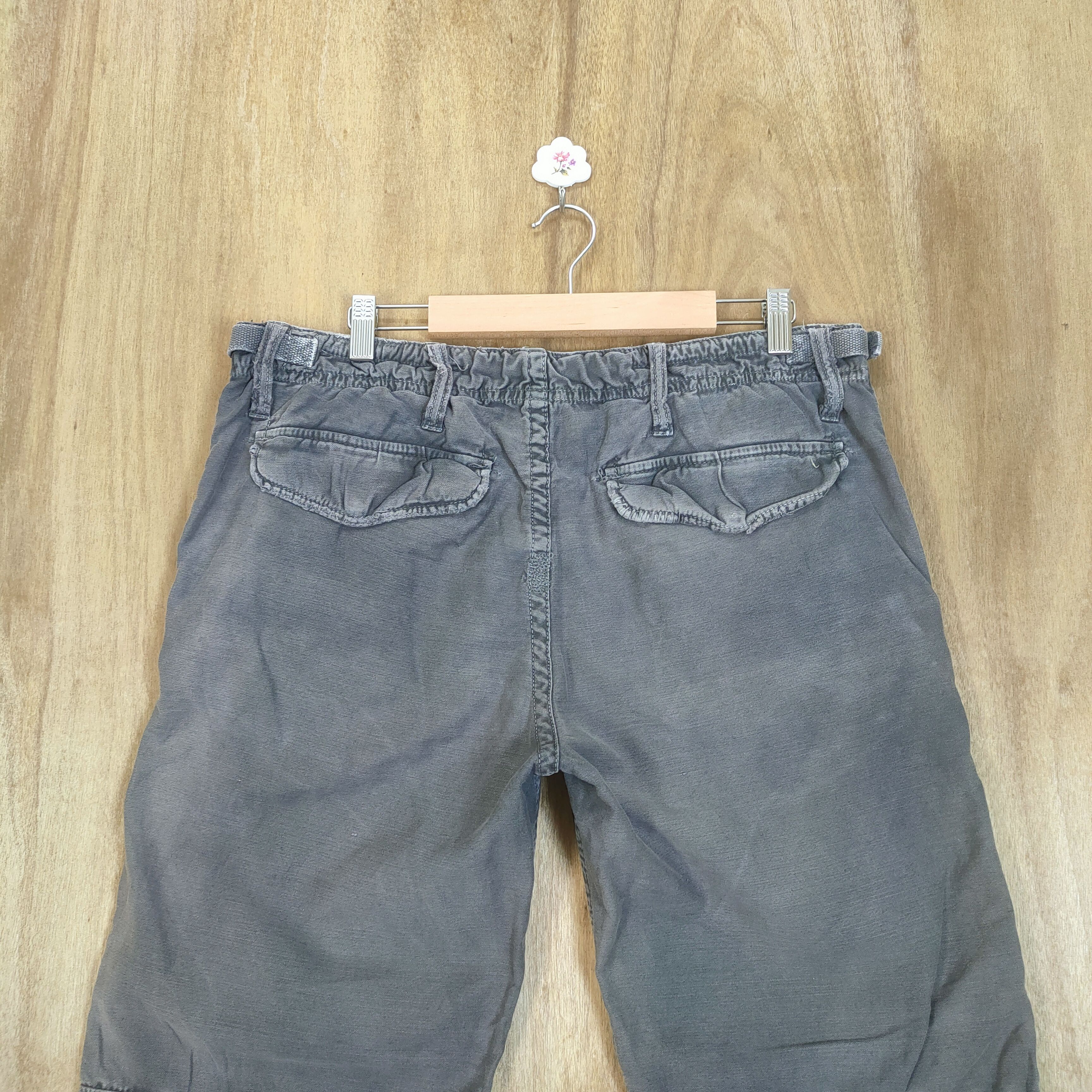 Japanese Brand VINTAGE JAPAN BLACK FADED CARGO PANTS Size US 34 / EU 50 - 9 Thumbnail