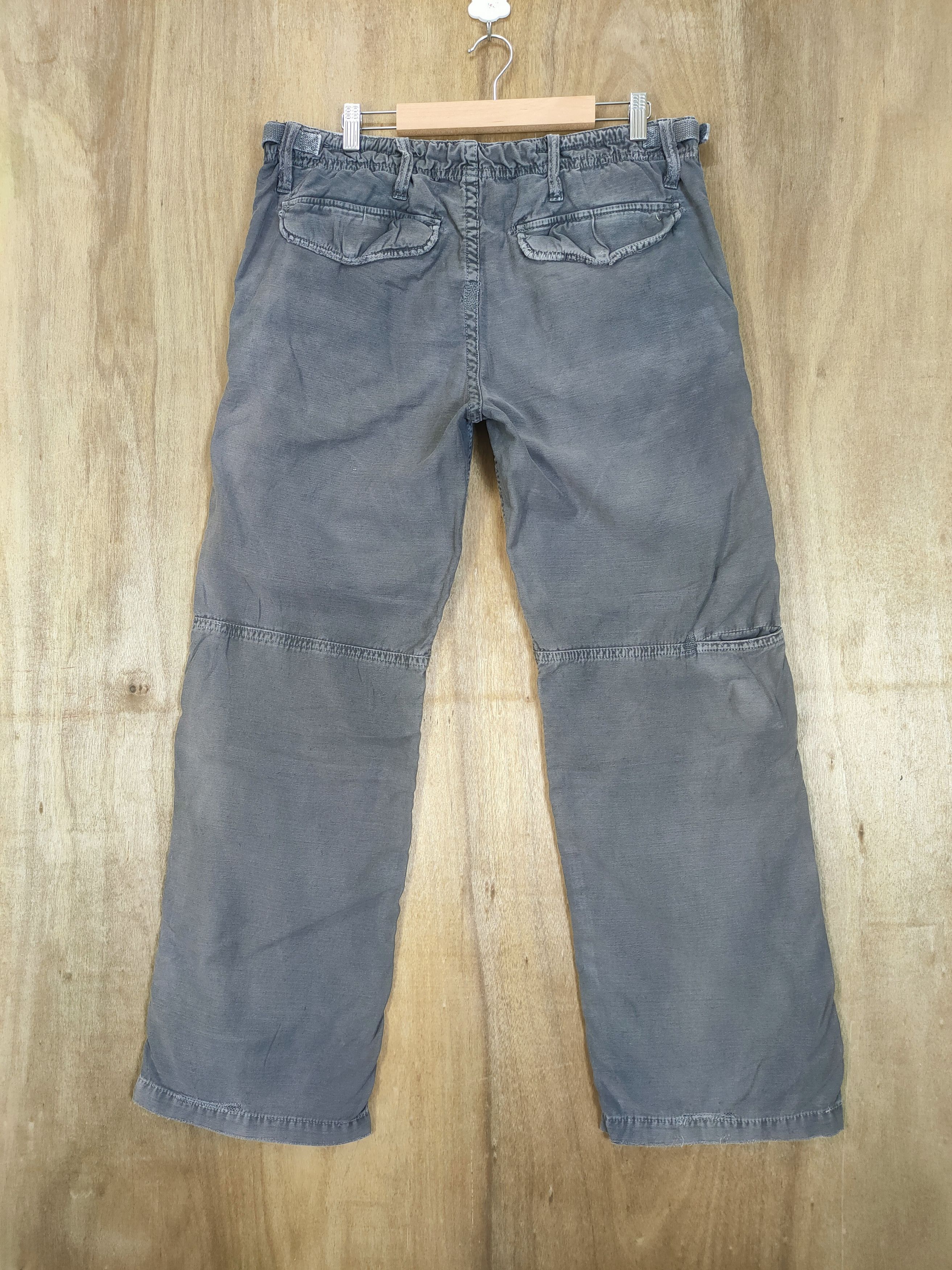 Japanese Brand VINTAGE JAPAN BLACK FADED CARGO PANTS Size US 34 / EU 50 - 8 Thumbnail