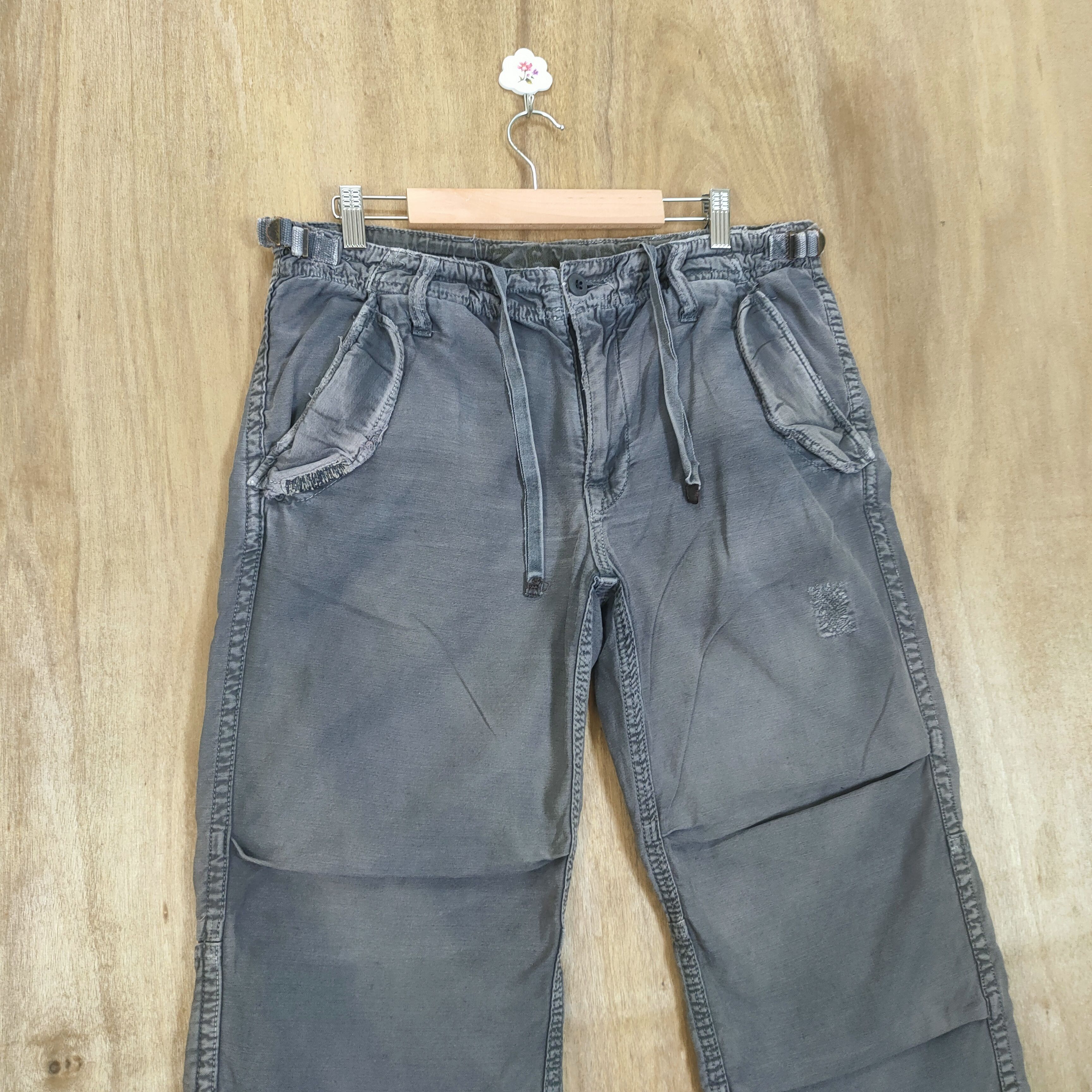 Japanese Brand VINTAGE JAPAN BLACK FADED CARGO PANTS Size US 34 / EU 50 - 4 Thumbnail