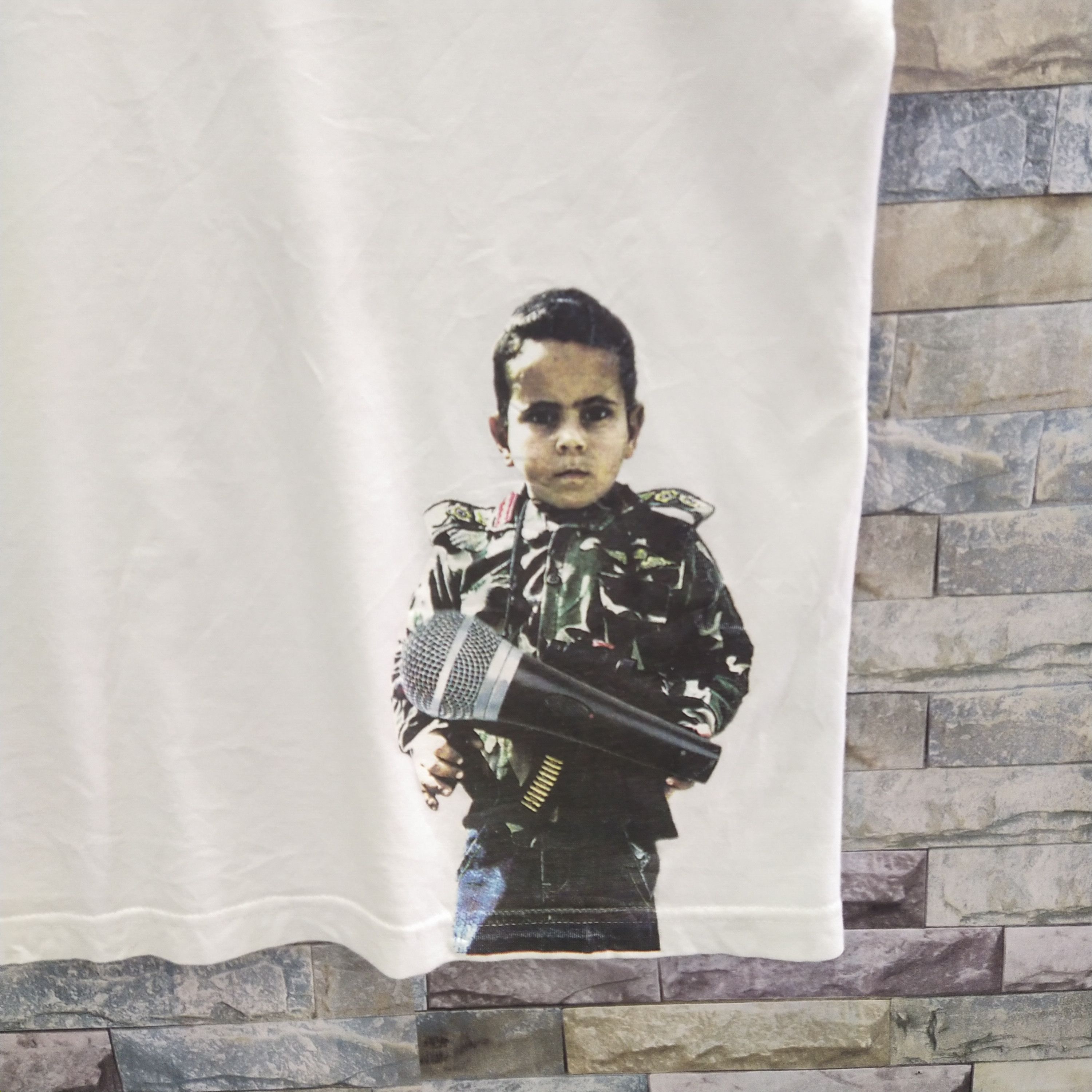 ANDSUNS × Japanese Brand Andsuns Wording Shirt With Photo Of Kids Wearing Soldier Sut Size US L / EU 52-54 / 3 - 3 Thumbnail