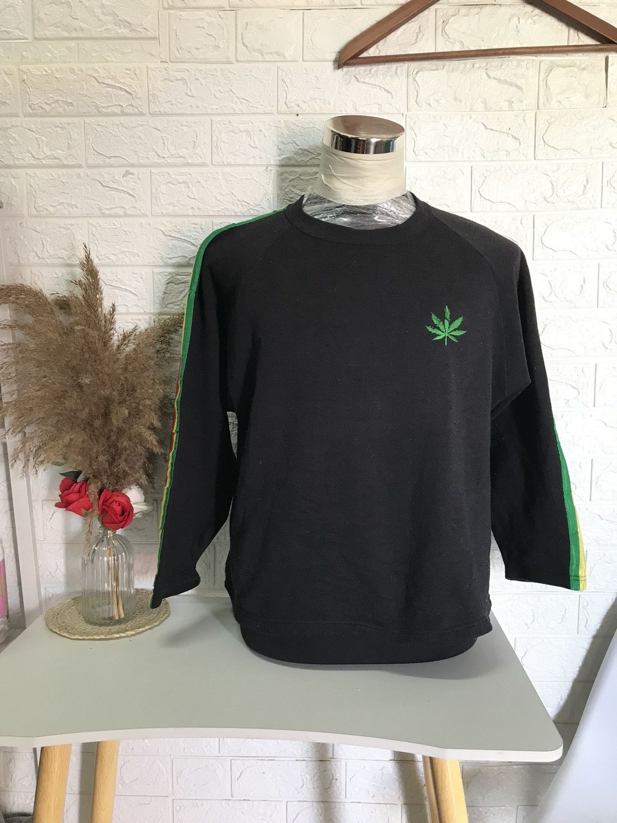 Bob Marley × Vintage VINTAGE RASTA CANNABIS BIG LOGO SWEATSHIRT Size US M / EU 48-50 / 2 - 2 Thumbnail
