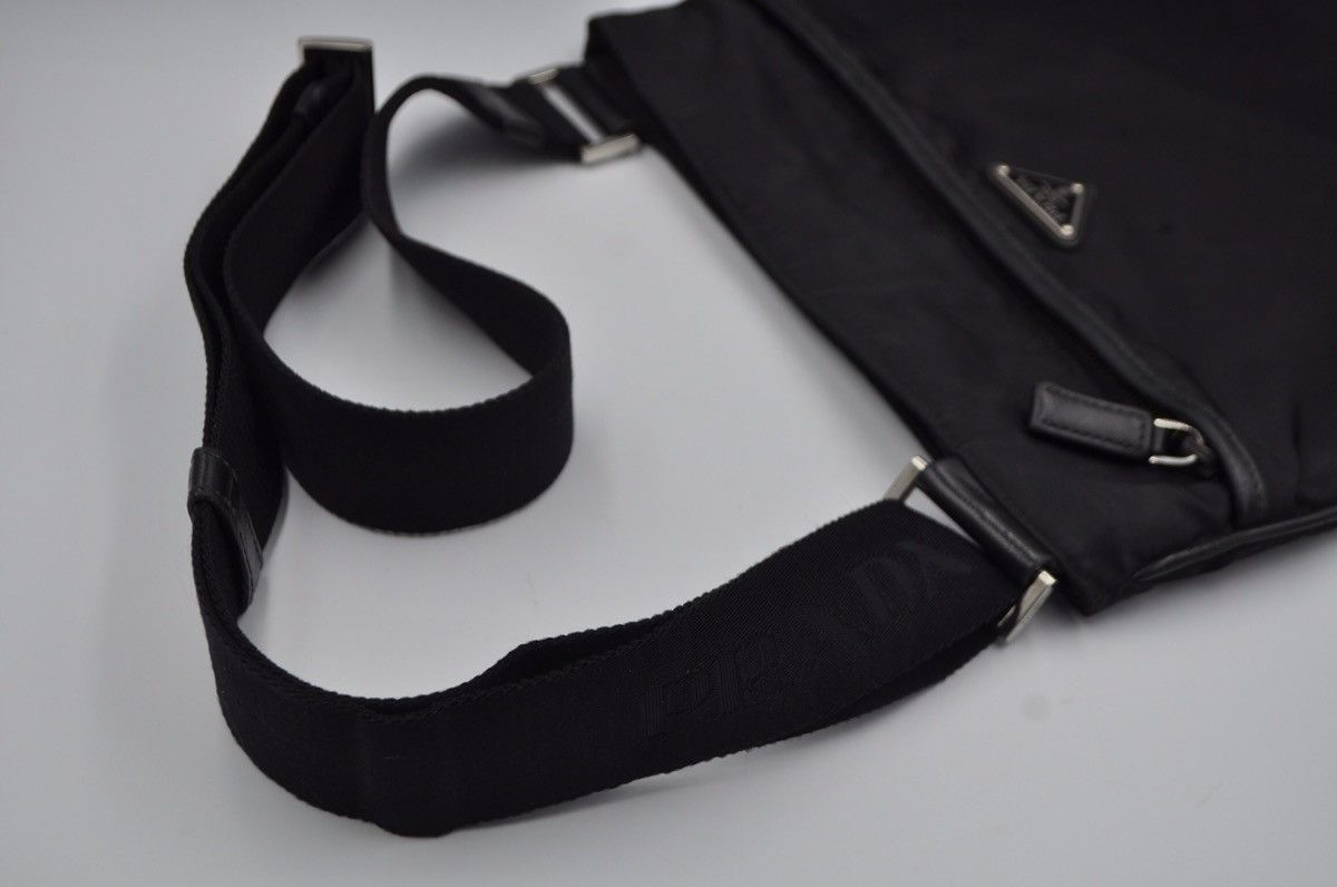 Prada Prada - Vela Saffiano-Trimmed Flat Crossbody Bag Size ONE SIZE - 14 Thumbnail