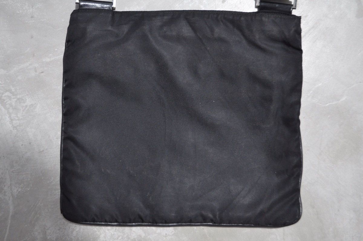 Prada Prada - Vela Saffiano-Trimmed Flat Crossbody Bag Size ONE SIZE - 3 Thumbnail