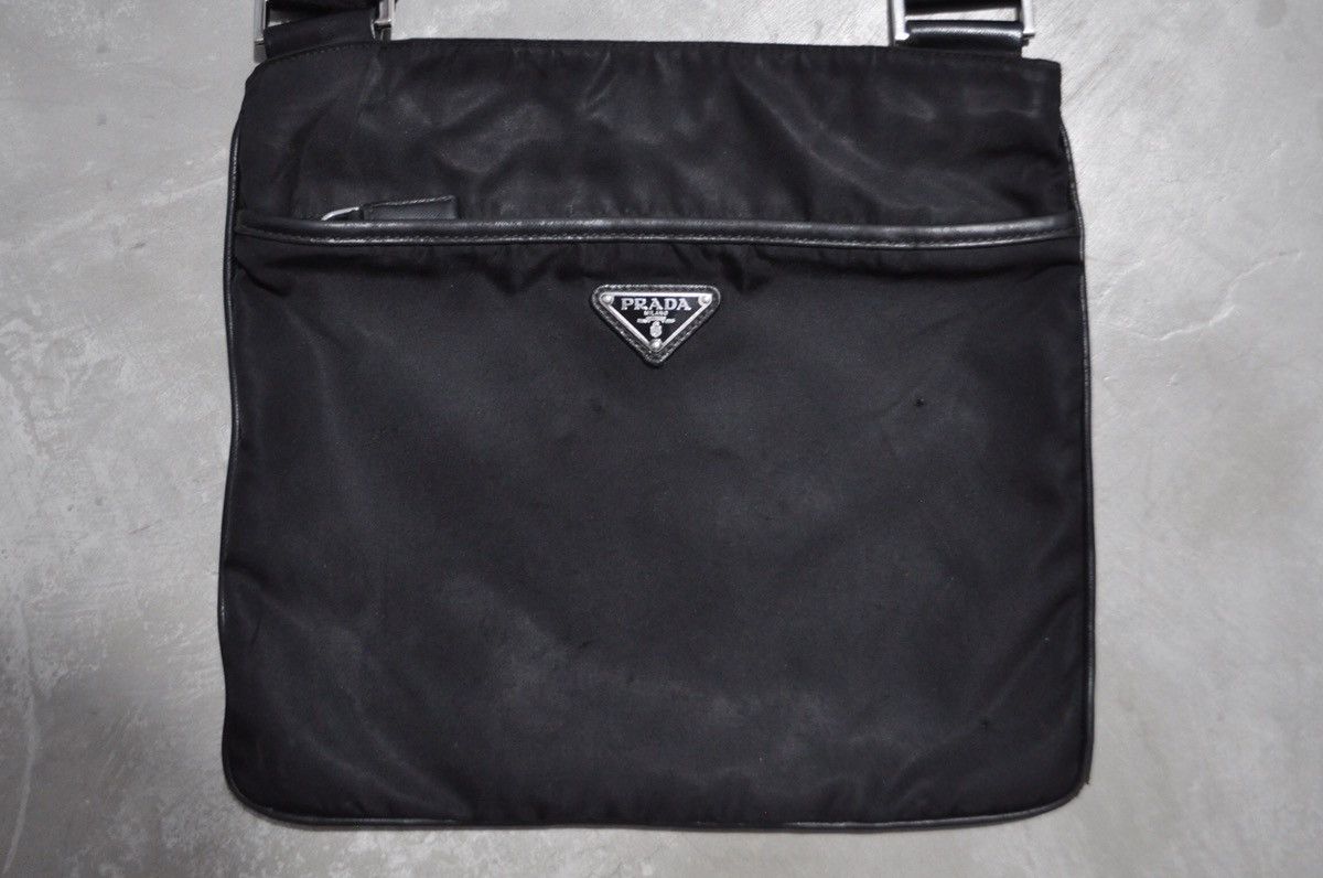 Prada Prada - Vela Saffiano-Trimmed Flat Crossbody Bag Size ONE SIZE - 2 Thumbnail